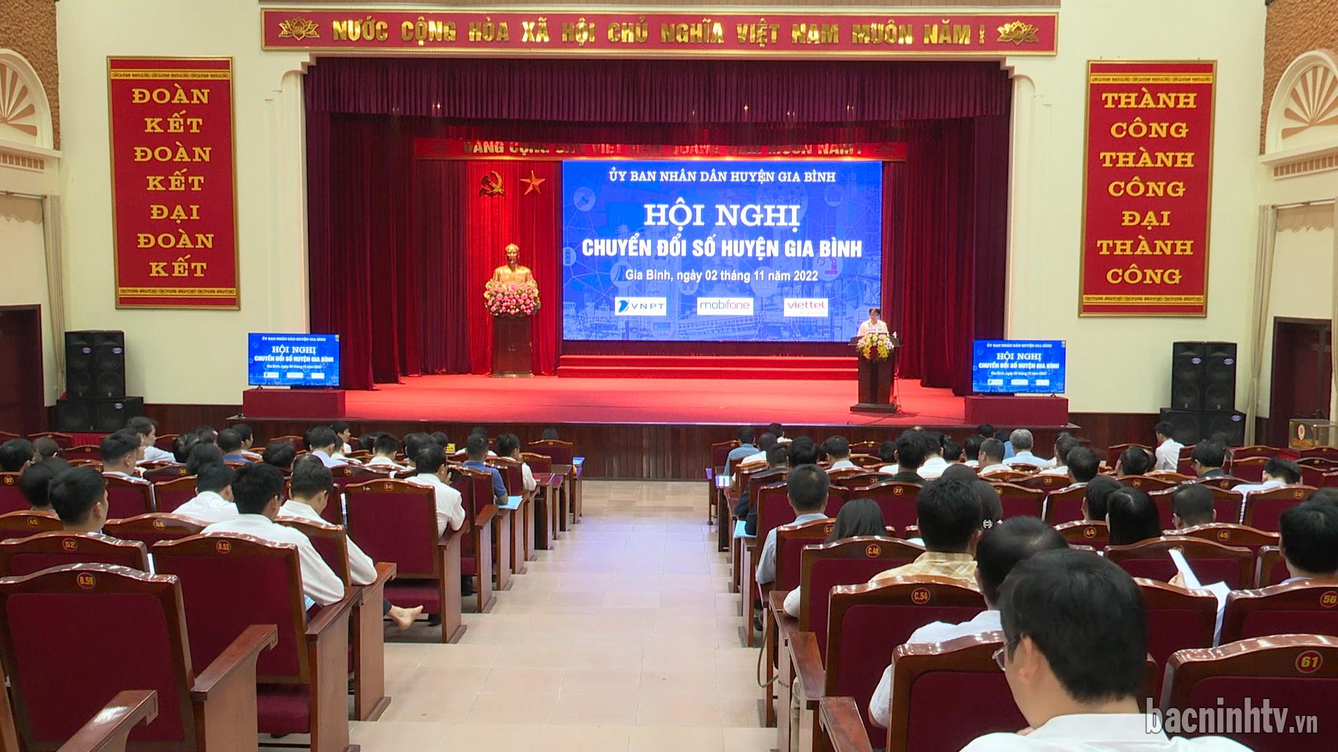 Gia Bình bồi dưỡng kiến thức chuyển đổi số năm 2022