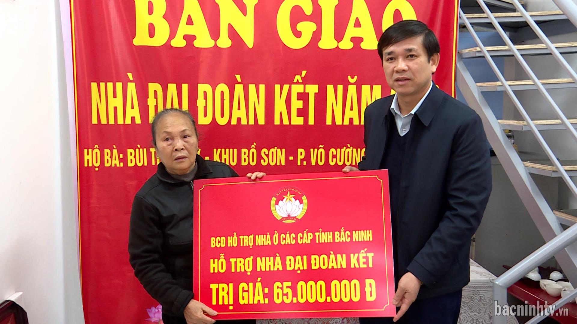 Bàn giao nhà Đại đoàn kết tại thành phố Bắc Ninh