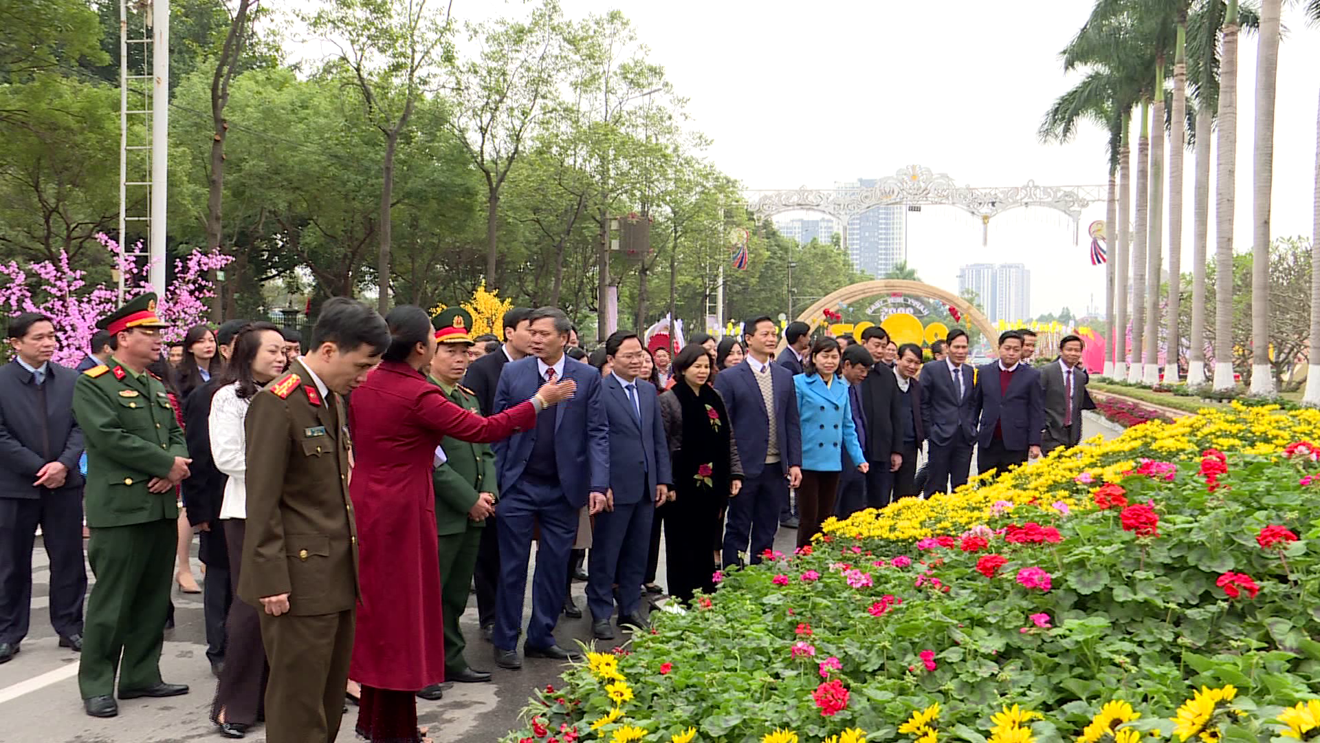 Thành phố Bắc Ninh khai trương tuyến đường hoa Quý Mão