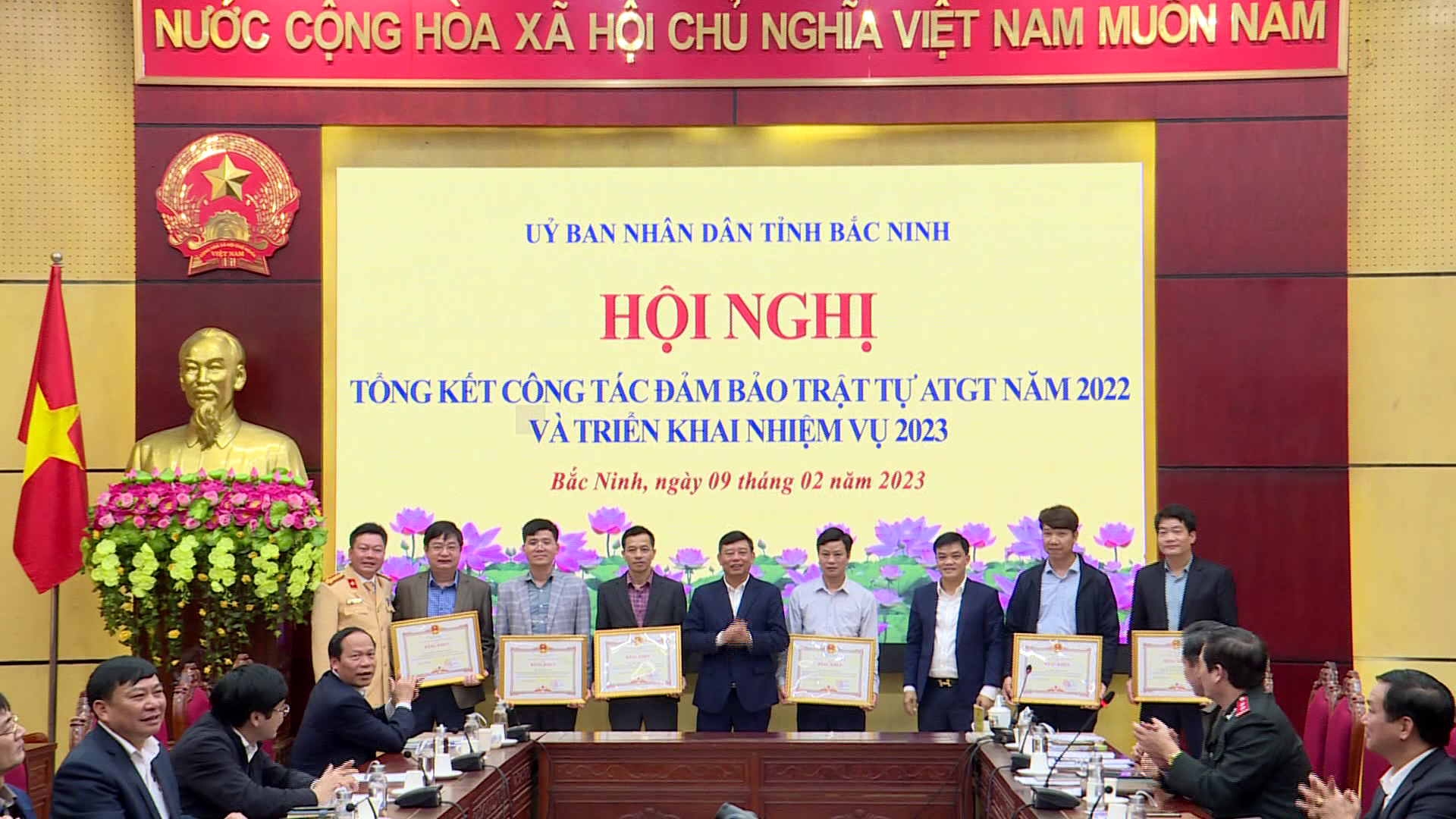 Triển khai nhiệm vụ bảo đảm trật tự ATGT năm 2023          