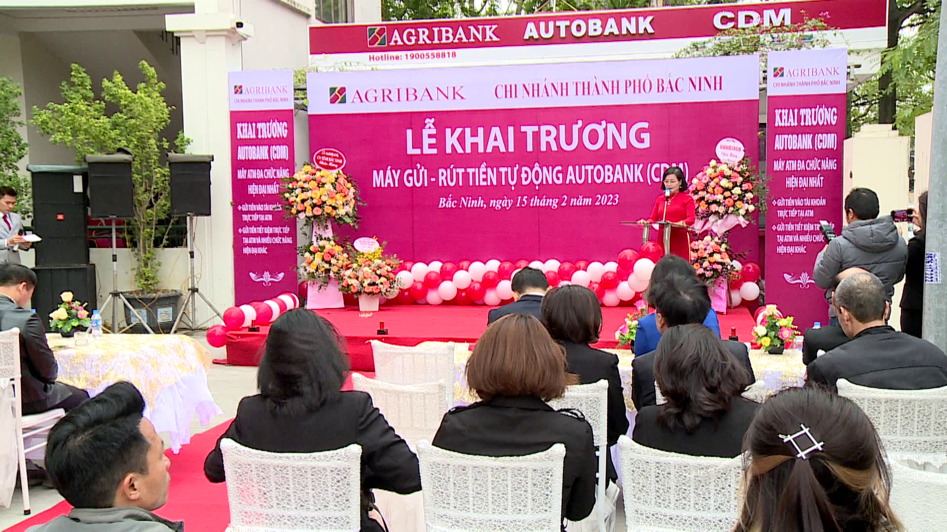 Agribank thành phố Bắc Ninh khai trương máy gửi, rút tiền tự động