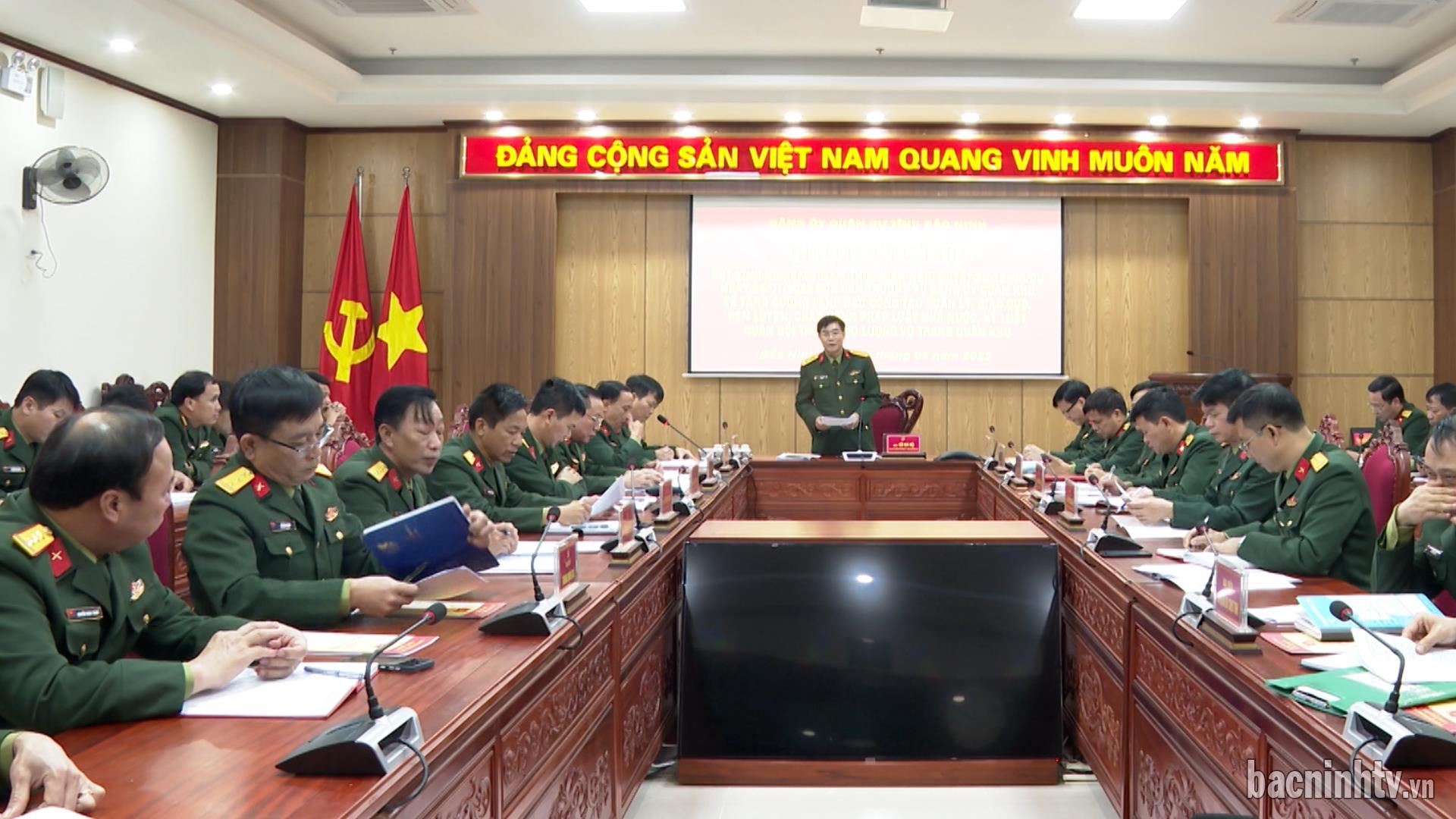 Rút kinh nghiệm 1 năm thực hiện Nghị quyết số 12 của Đảng uỷ Quân khu
