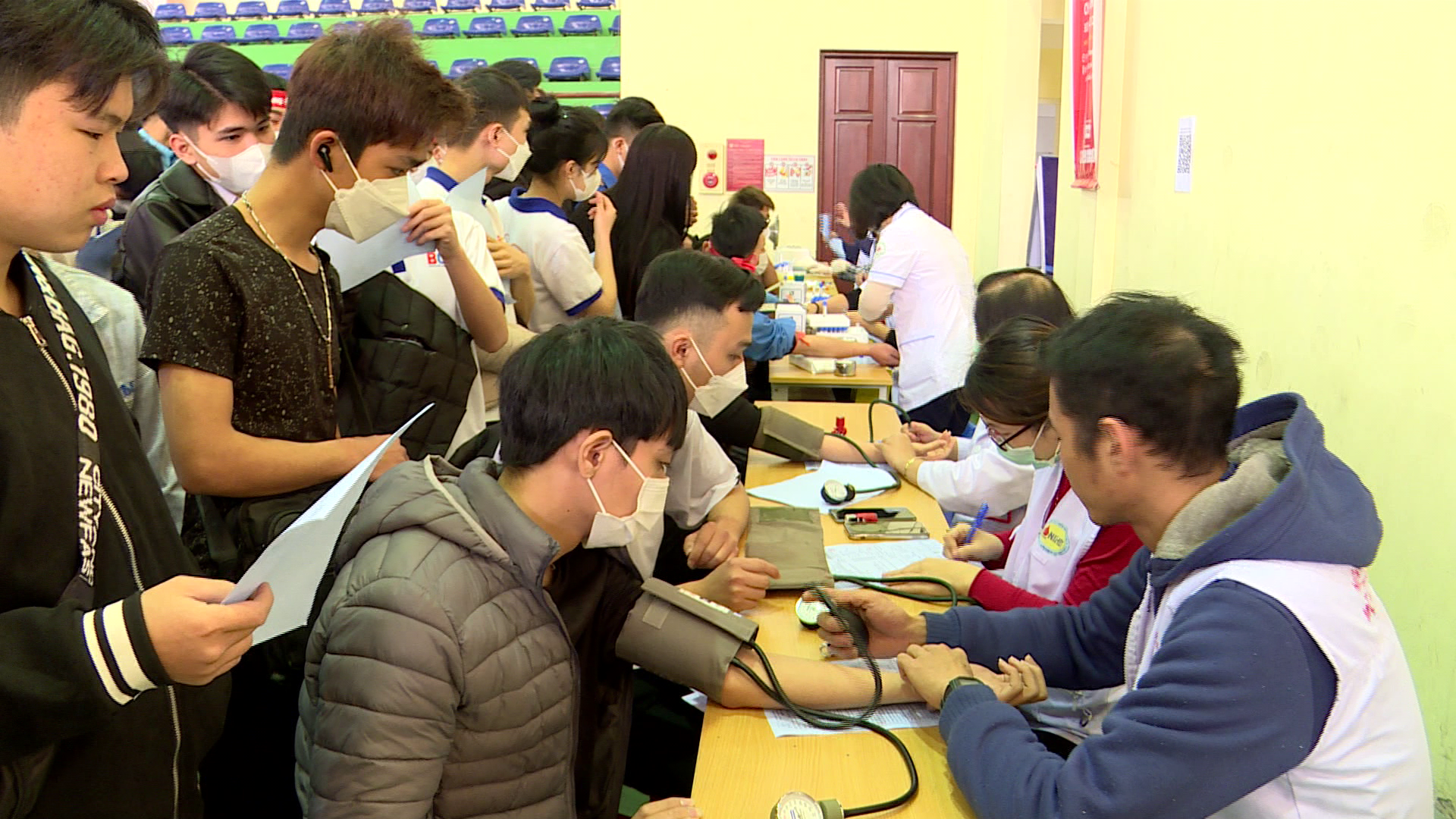 Chương trình Chủ nhật Đỏ - Hiến máu cứu người