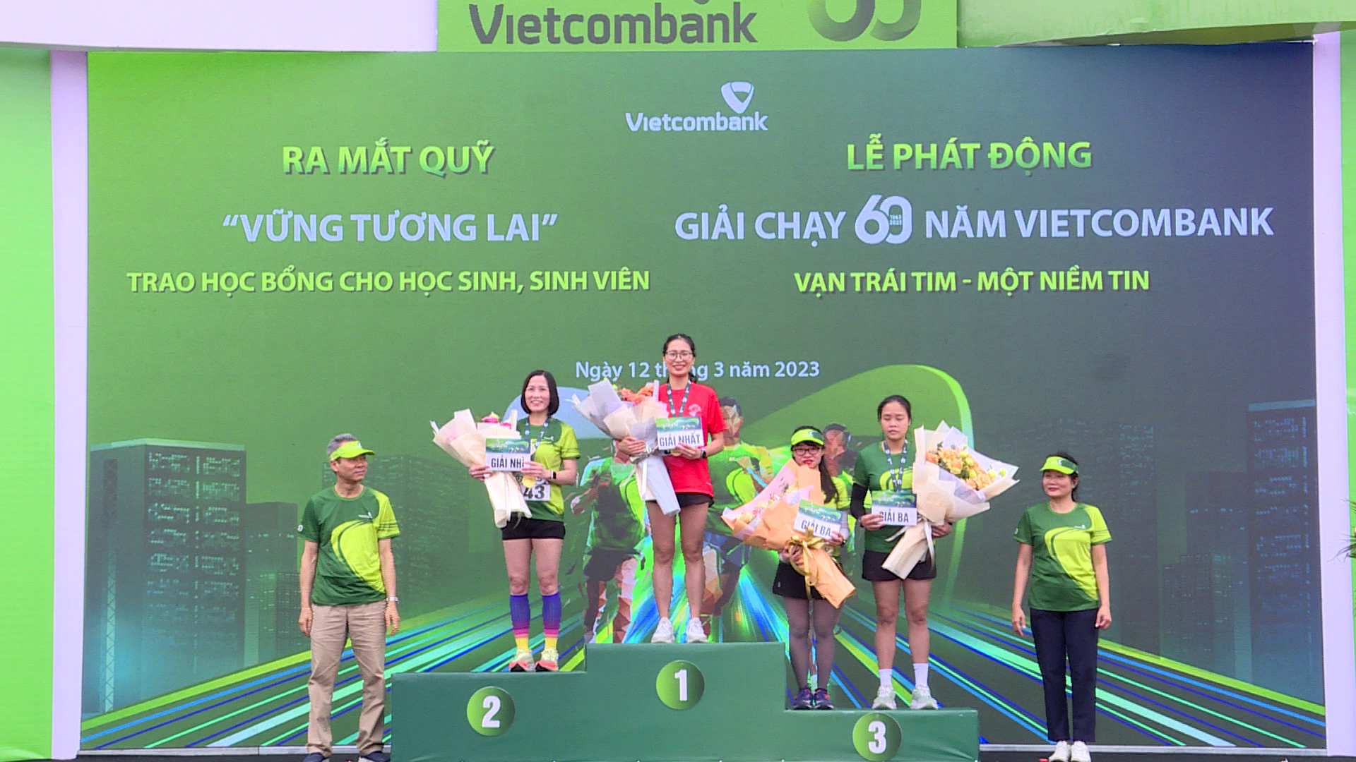 Giải chạy 60 năm Vietcombank “Vạn trái tim – Một niềm tin”