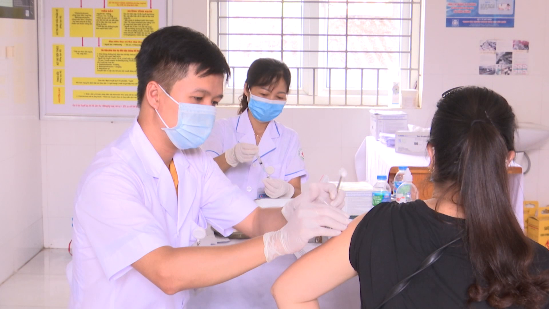 Tiếp nhận phân bổ 3.200 liều Vắc xin phòng Covid-19            