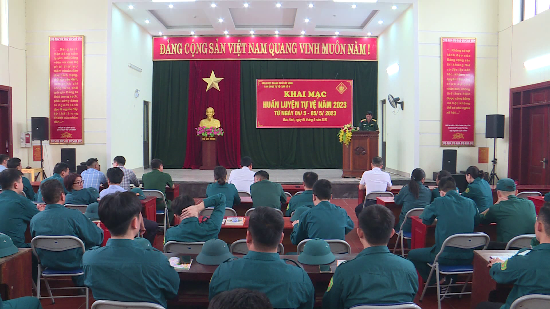 Khai mạc huấn luyện dân quân tự vệ Cụm 6 thành phố Bắc Ninh          