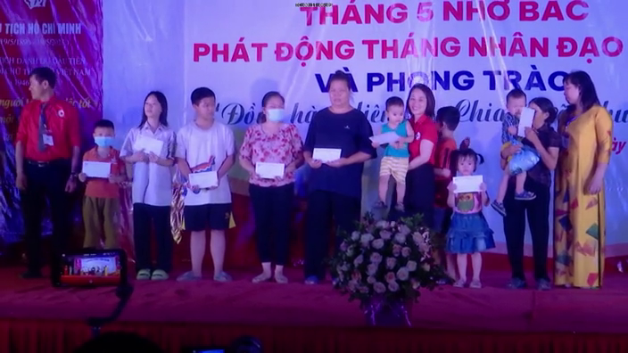 Giao lưu văn nghệ “Tháng Năm nhớ Bác”