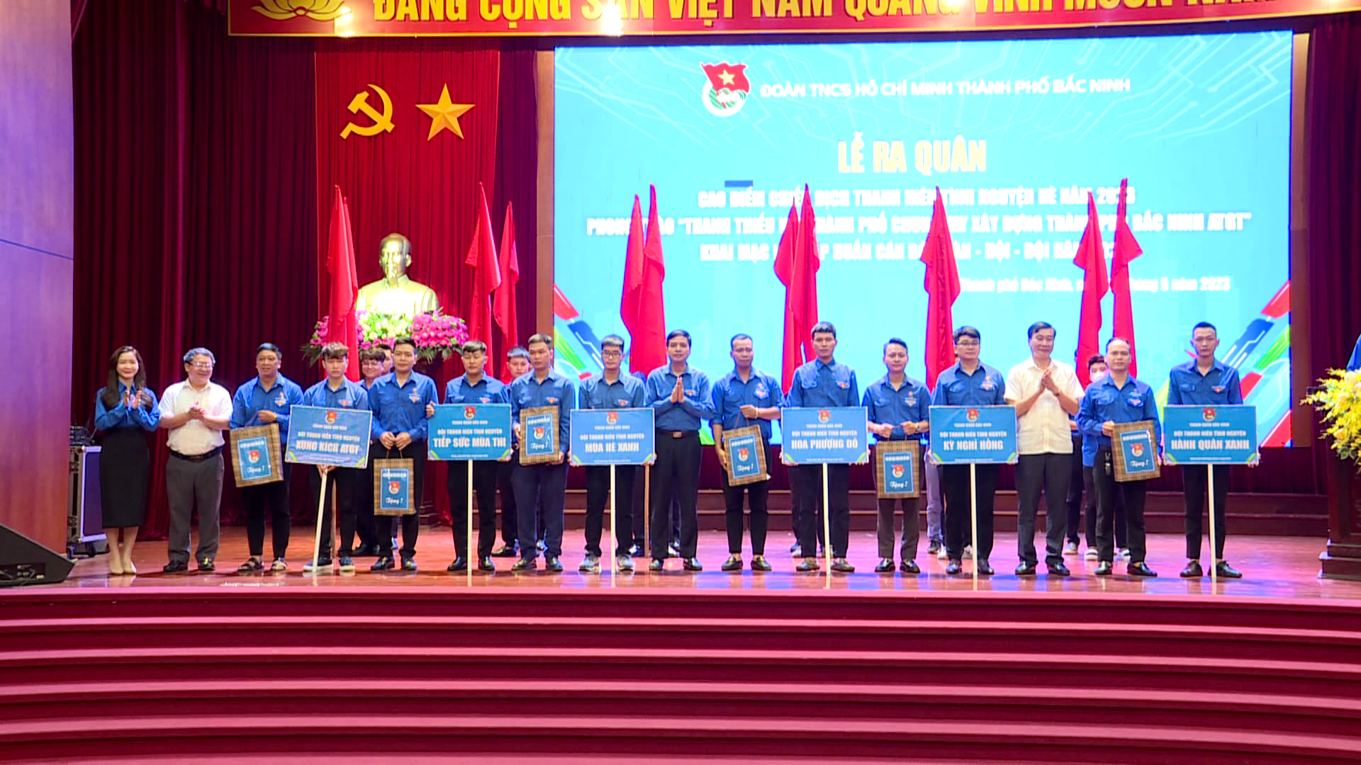 Thành Đoàn Bắc Ninh ra quân cao điểm chiến dịch Thanh niên tình nguyện hè