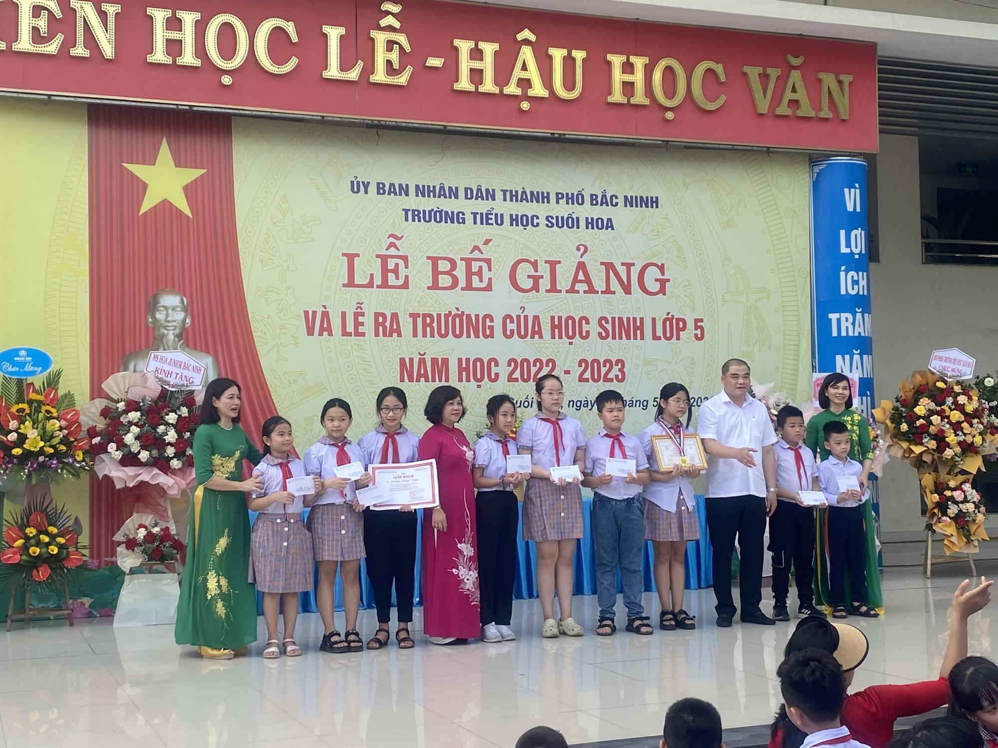 Trường Tiểu học Suối Hoa hoàn thành xuất sắc nhiệm vụ năm học 2022-2023
