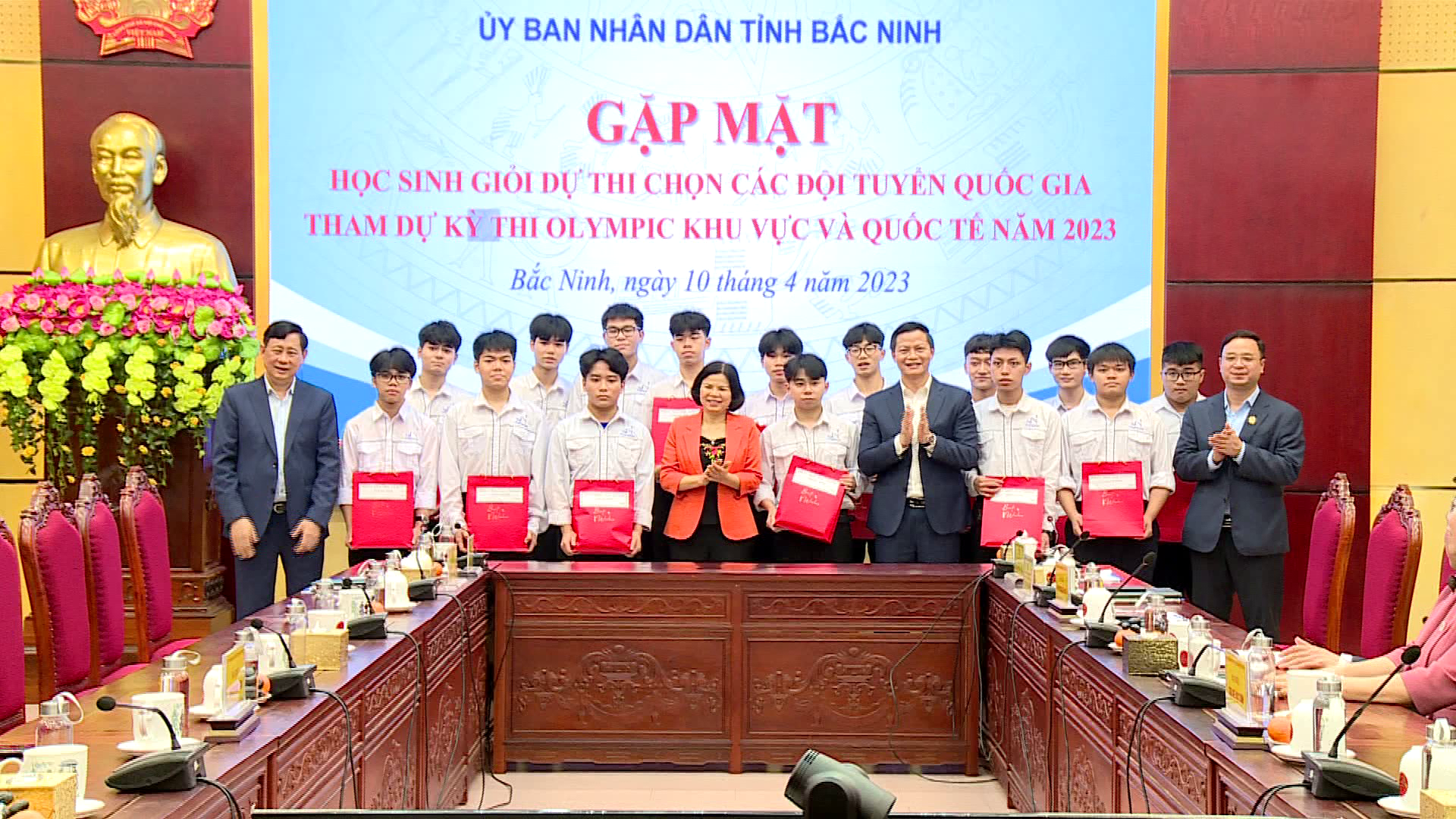 2 học sinh Bắc Ninh đạt Huy chương Đồng Olympic Vật lý châu Á 2023