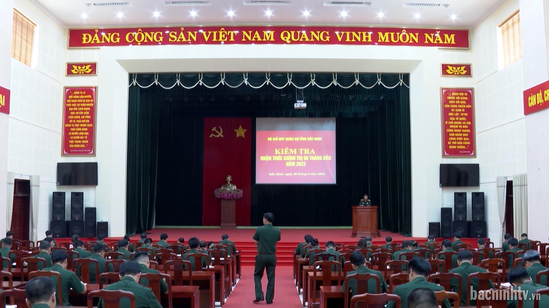 Bộ CHQS kiểm tra huấn luyện 6 tháng đầu năm      