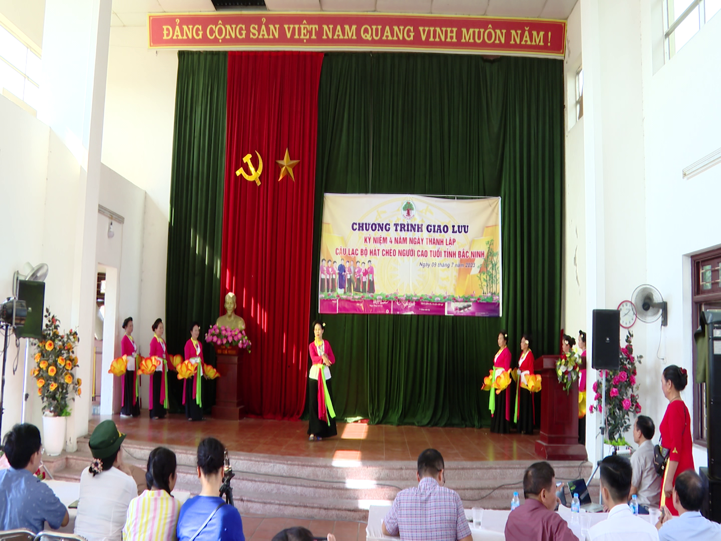 Giao lưu CLB hát Chèo người cao tuổi tỉnh Bắc Ninh