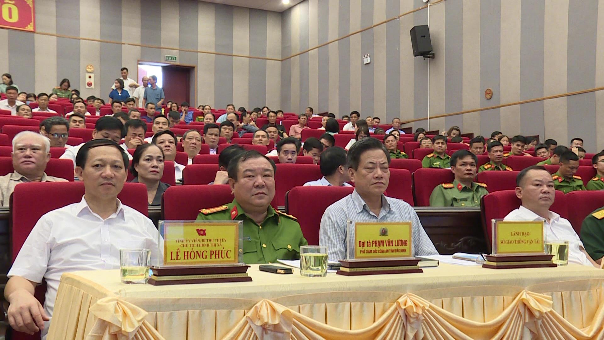 Thị xã Quế Võ sơ kết 3 tháng xây dựng thị xã ATGT