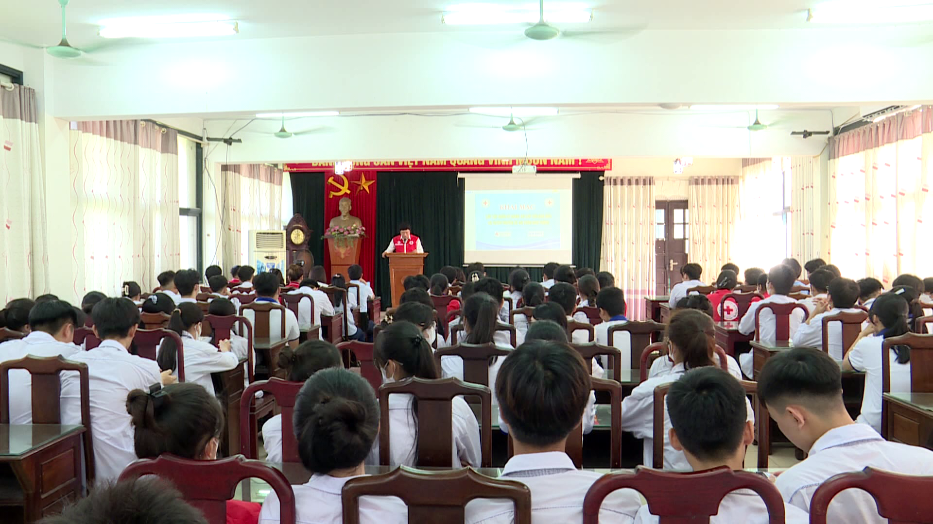 Khai mạc lớp tập huấn sơ cấp cứu ban đầu và tuyên truyền ATGT