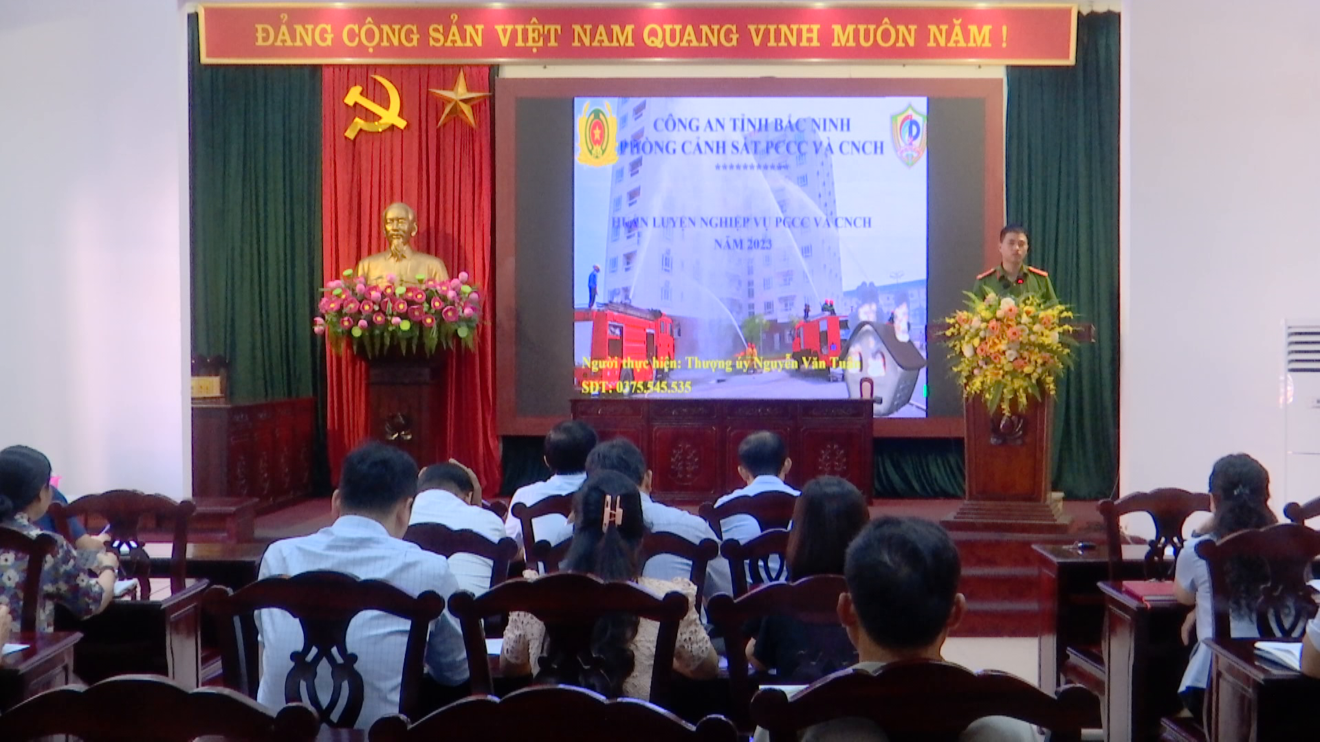 Tập huấn công tác PCCC&CNCH tại Trụ sở liên cơ quan tỉnh