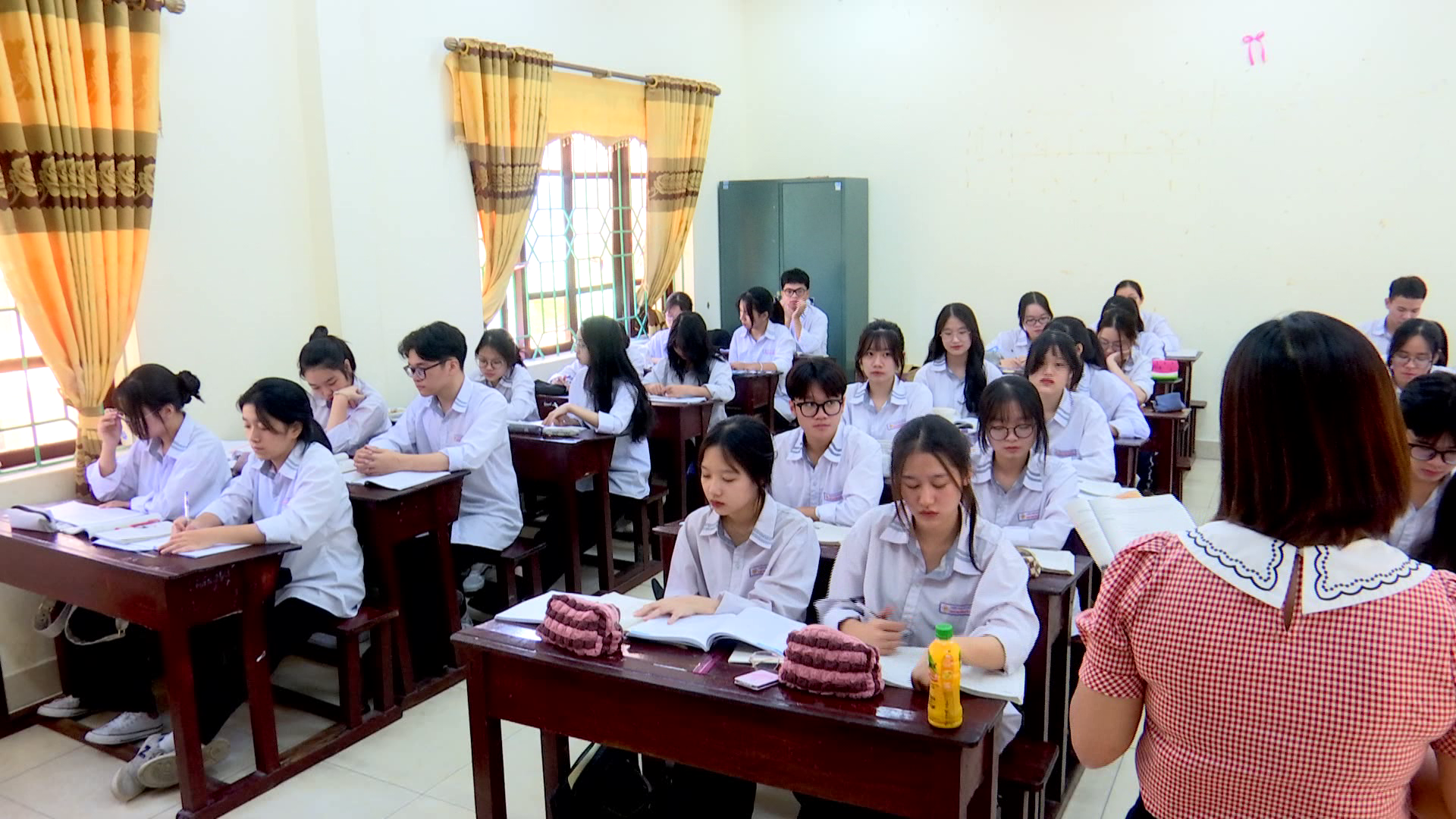 Học sinh công lập tựu trường sớm nhất vào ngày 22/8