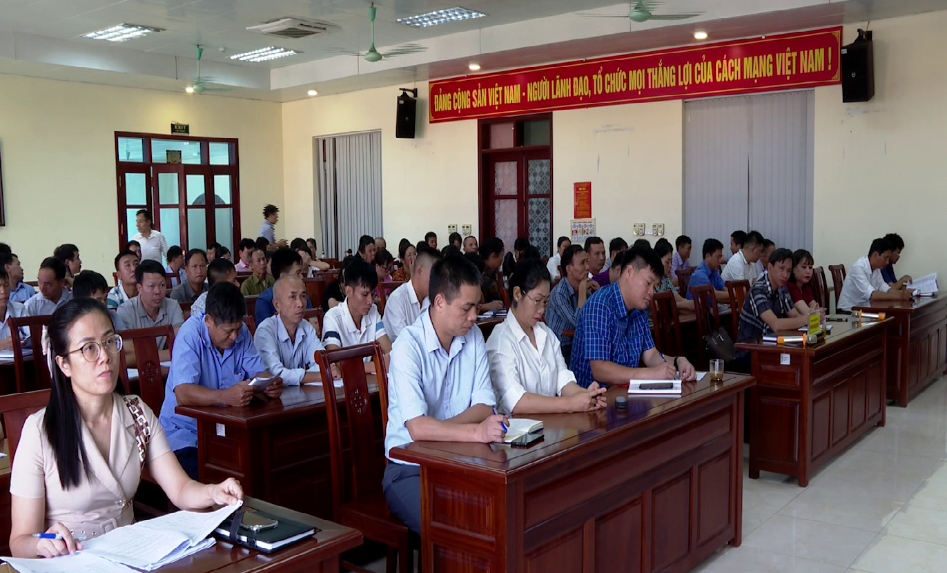 Triển khai chính sách hỗ trợ chăn nuôi lợn