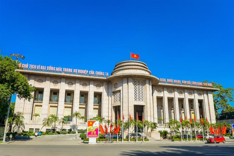 Chính sách tiền tệ giữa làn gió ngược