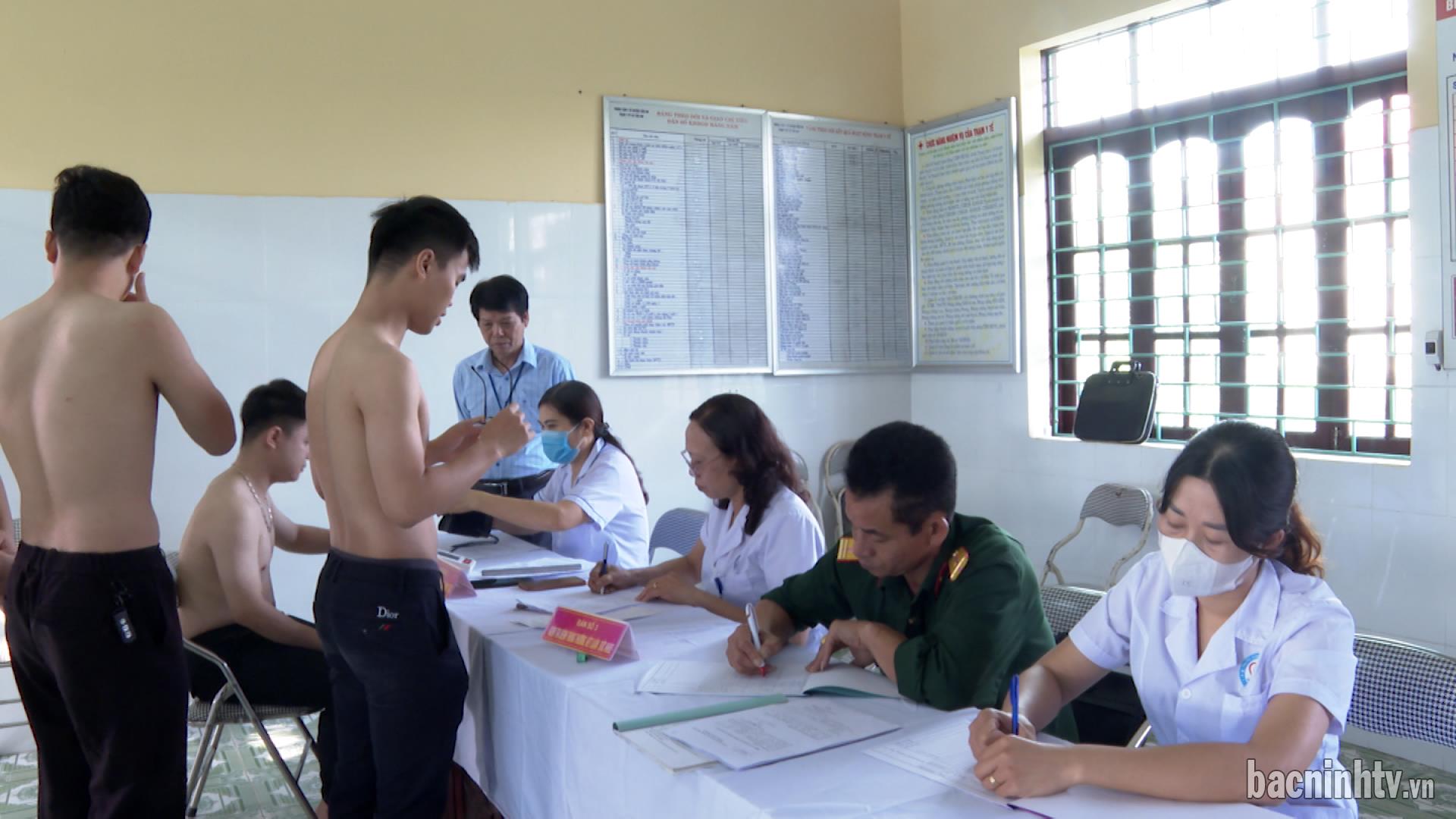 Huyện Tiên Du sơ tuyển công dân sẵn sàng nhập ngũ