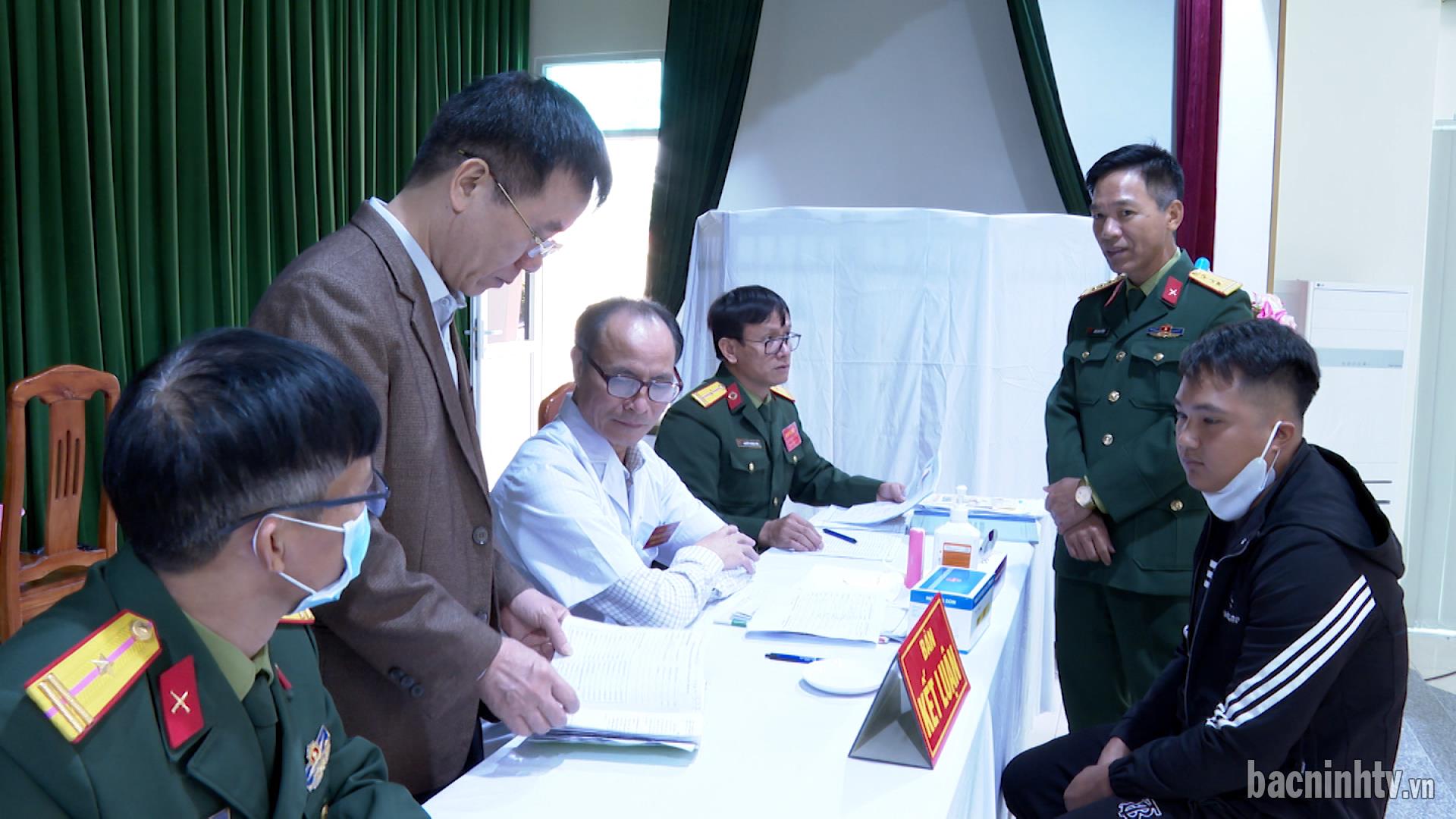 Bộ CHQS tỉnh kiểm tra công tác khám nghĩa vụ quân sự tại Gia Bình            