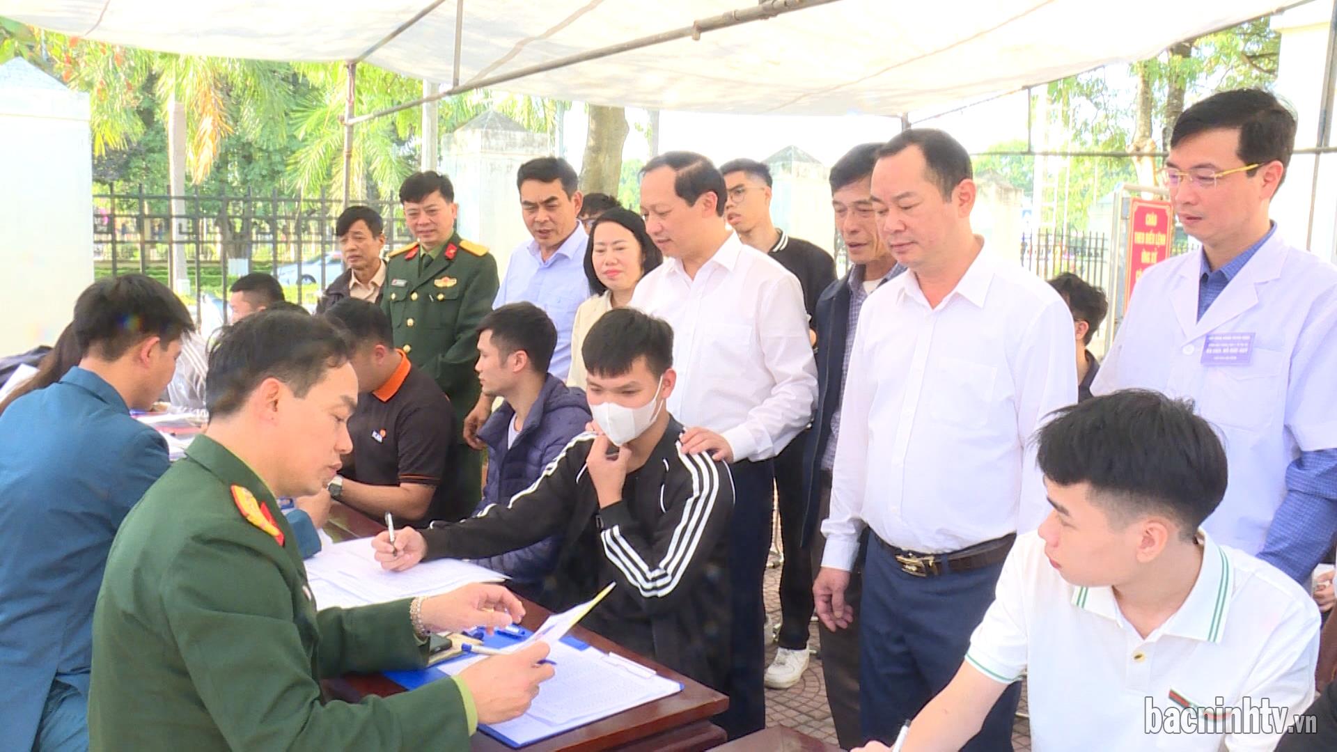 Thị xã Quế Võ khám tuyển nghĩa vụ quân sự năm 2024 
