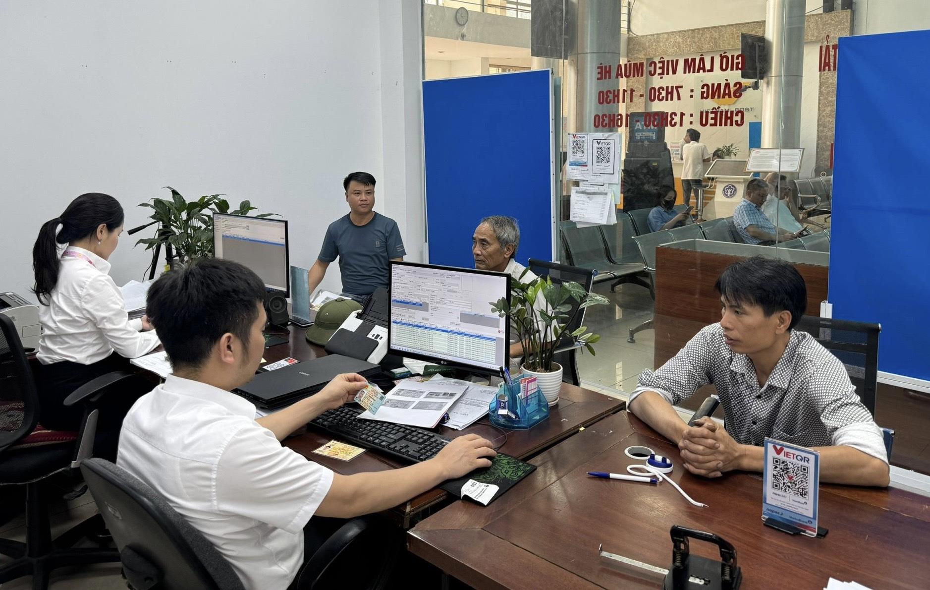 Đẩy mạnh cải cách thủ tục hành chính và nâng cao kết quả Bộ chỉ số phục vụ người dân, doanh nghiệp