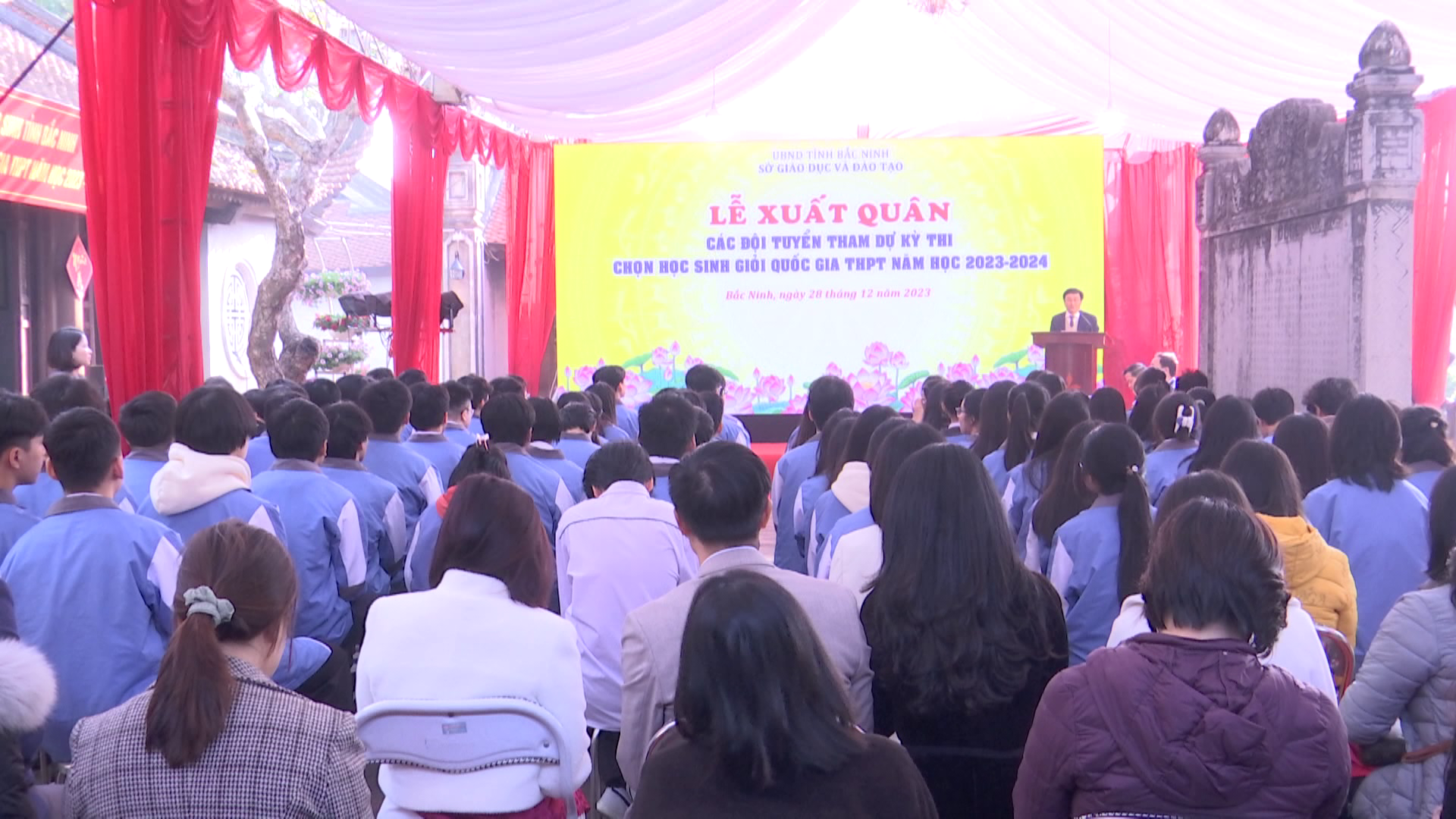 Lễ xuất quân đội tuyển tham dự Kỳ thi chọn học sinh giỏi quốc gia năm học 2023-2024