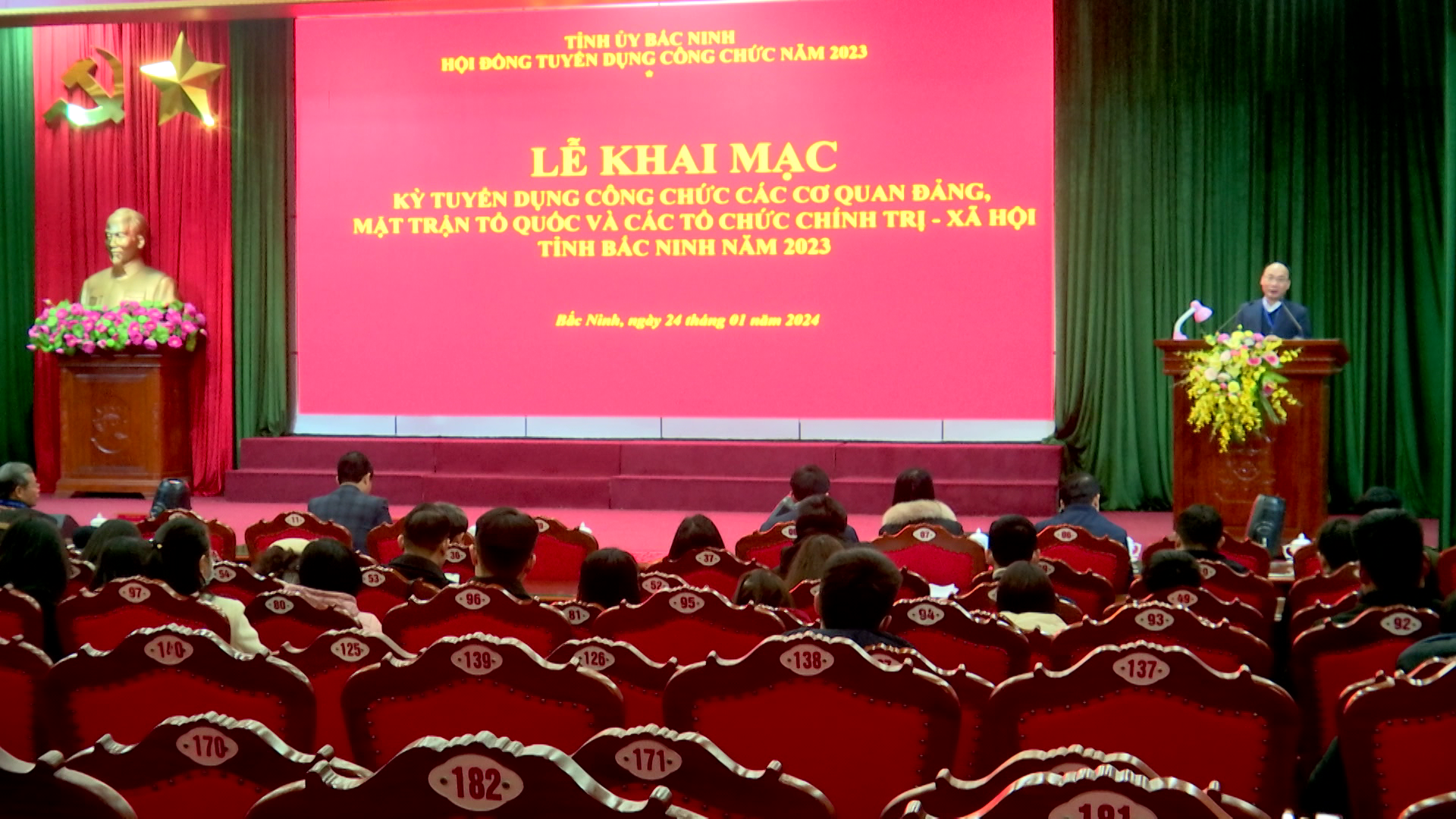 Khai mạc Kỳ thi tuyển công chức Đảng, MTTQ và các tổ chức chính trị- xã hội