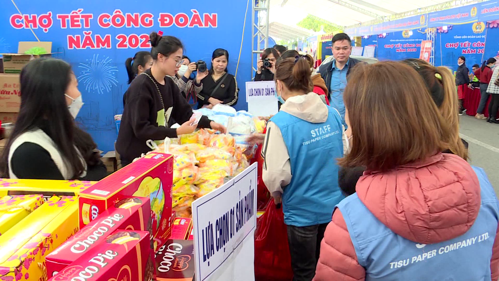 Chăm lo đời sống, đảm bảo an sinh xã hội cho người dân dịp Tết