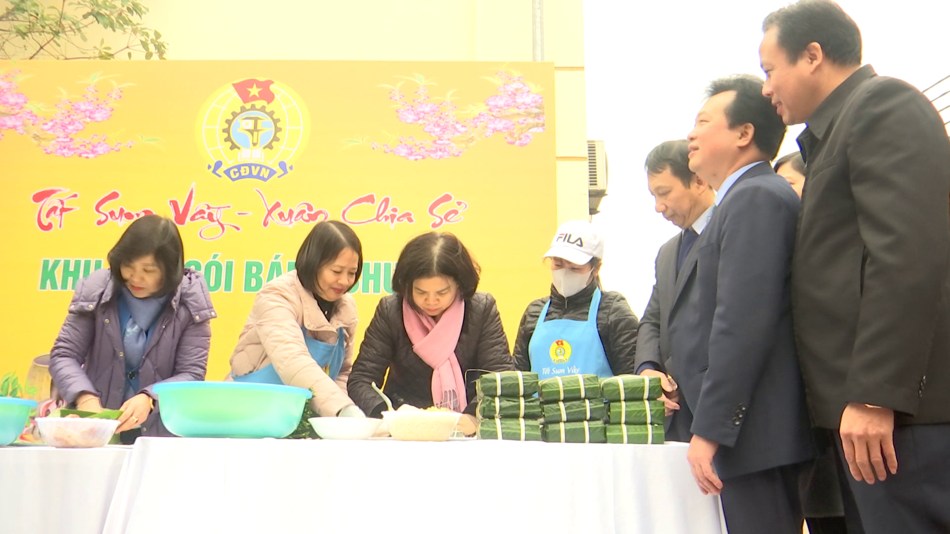 Chủ tịch UBND tỉnh dự Chương trình “Tết sum vầy – Xuân chia sẻ”  tại xã Đại Đồng, huyện Tiên Du