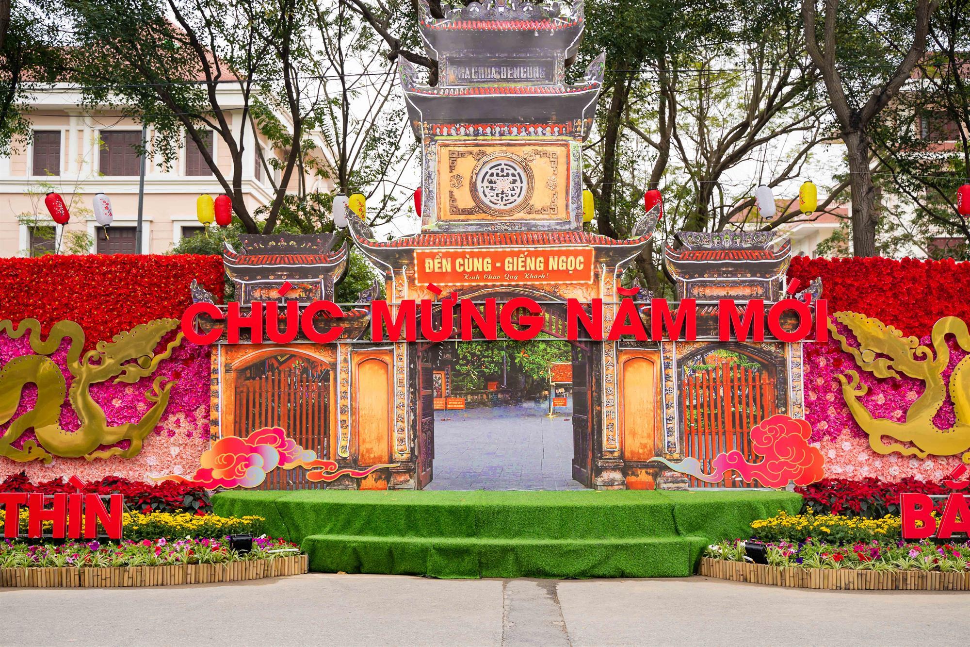 Rạng rỡ đường hoa Tết “Sắc Xuân hội tụ” trước thềm năm mới