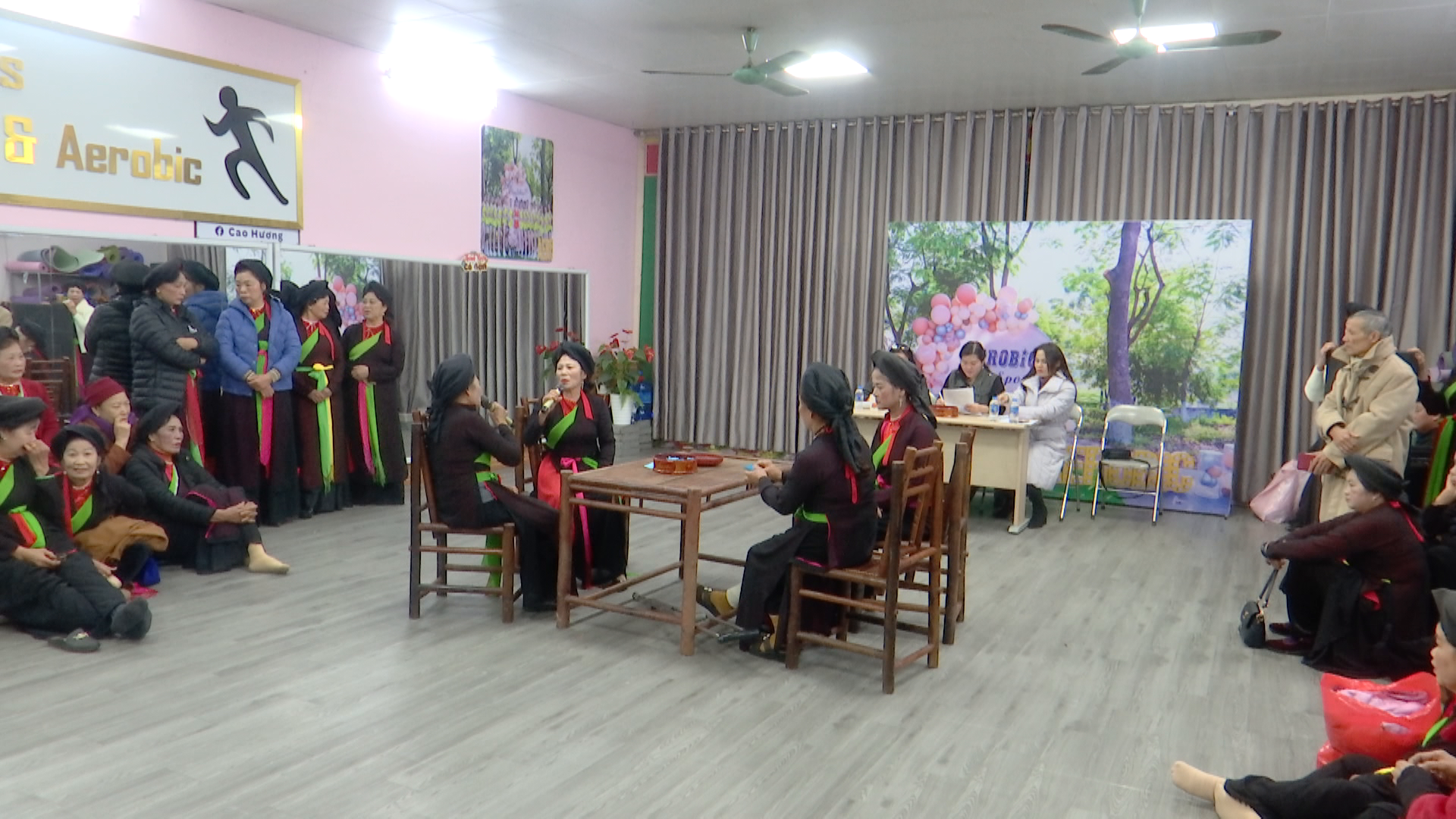 Gần 200 cặp tham gia Vòng Sơ khảo Hội thi hát đối đáp Dân ca Quan họ Bắc Ninh