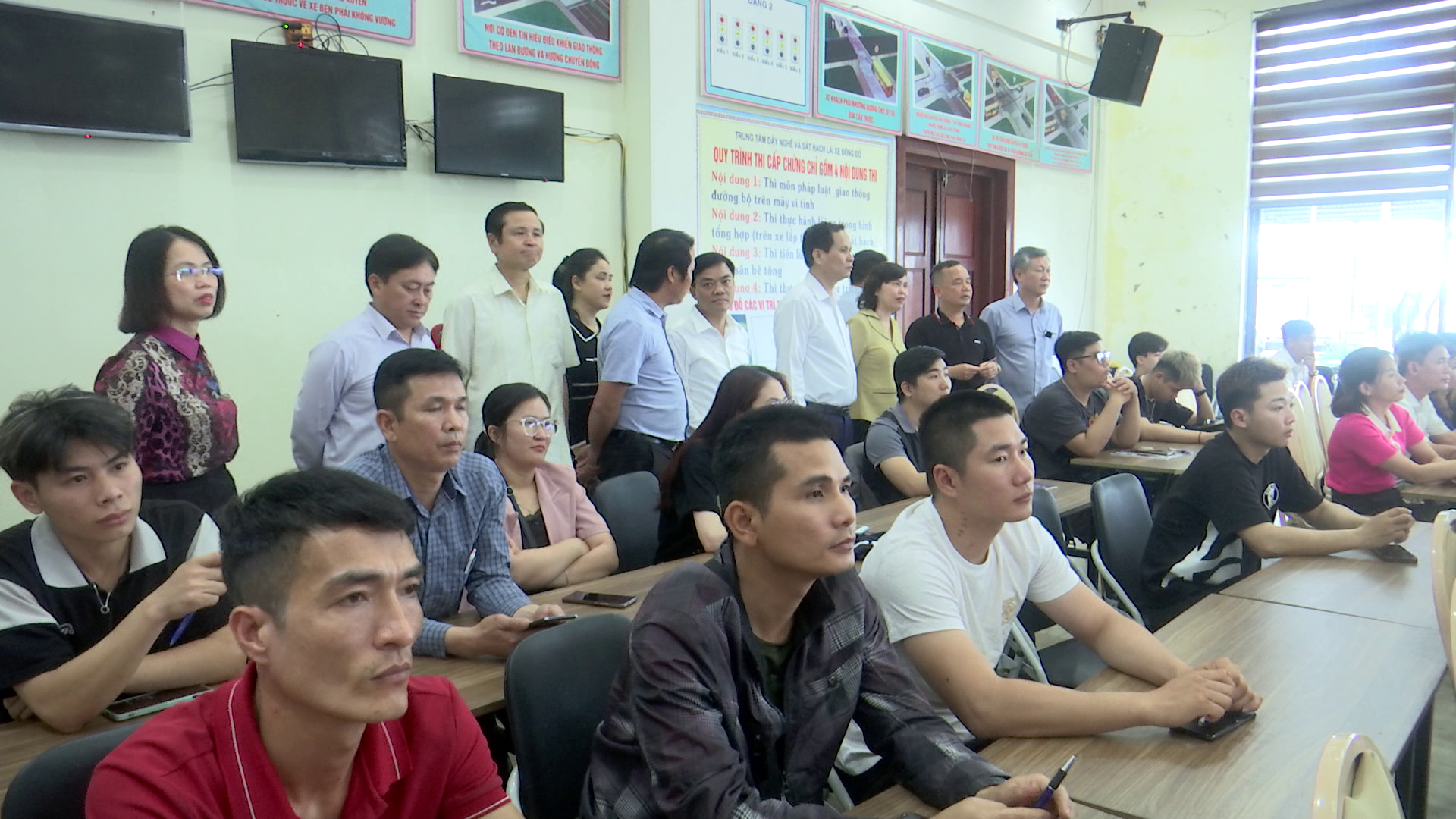 Ban Văn hóa - Xã hội giám sát tại Trung tâm Dạy nghề và Sát hạch lái xe Đông Đô           