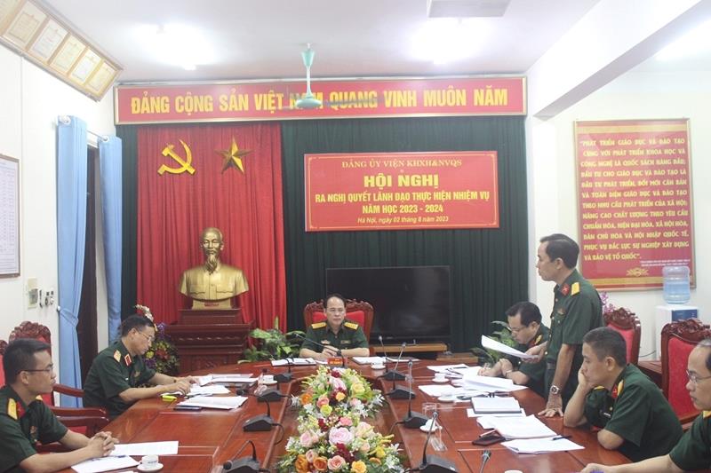 Tích cực đấu tranh phản bác các quan điểm sai trái, thù địch, bảo vệ nền tảng tư tưởng của Đảng