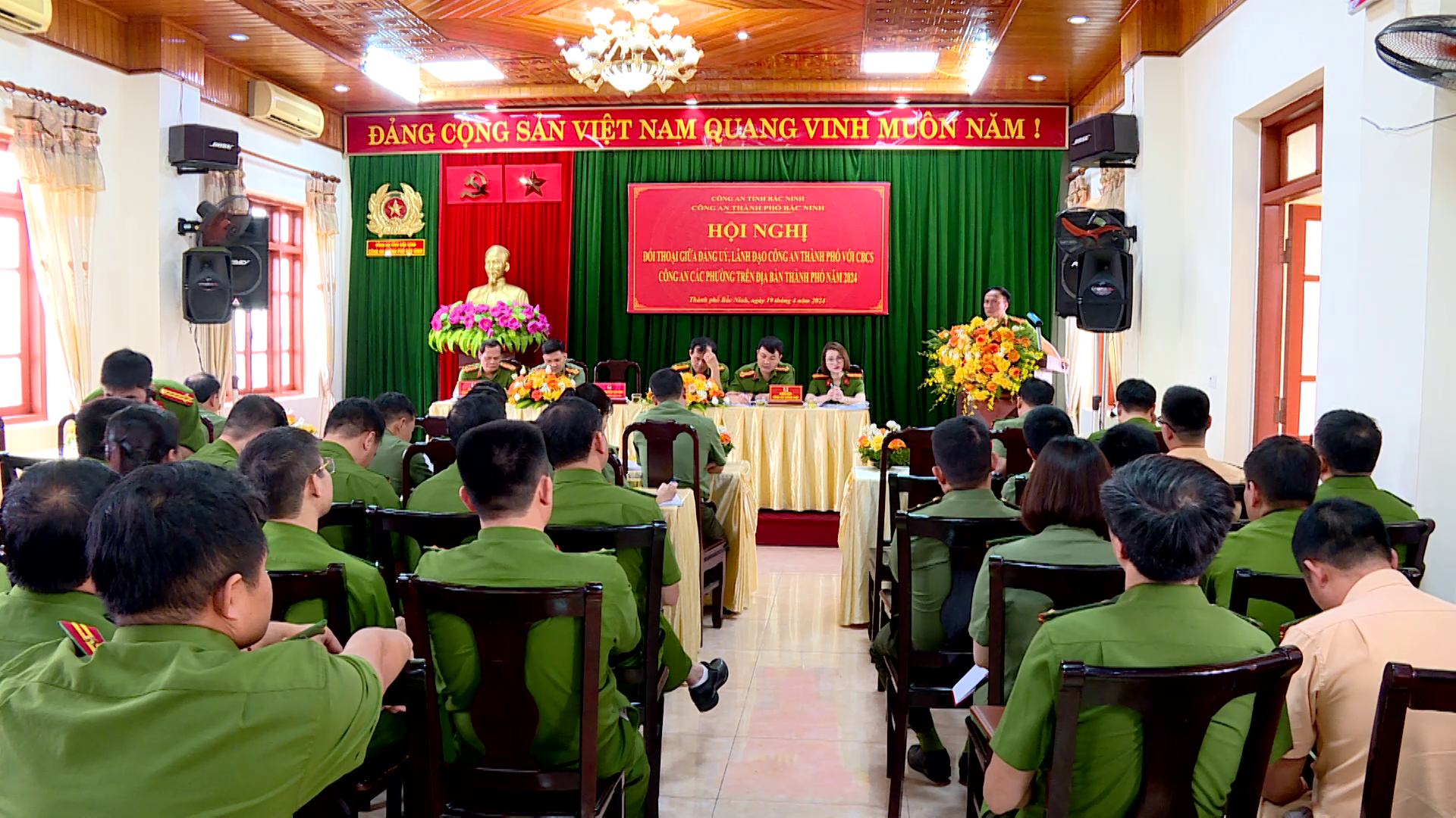 Đối thoại giữa Đảng ủy, lãnh đạo Công an TP Bắc Ninh với cán bộ, chiến sỹ Công an các phường  