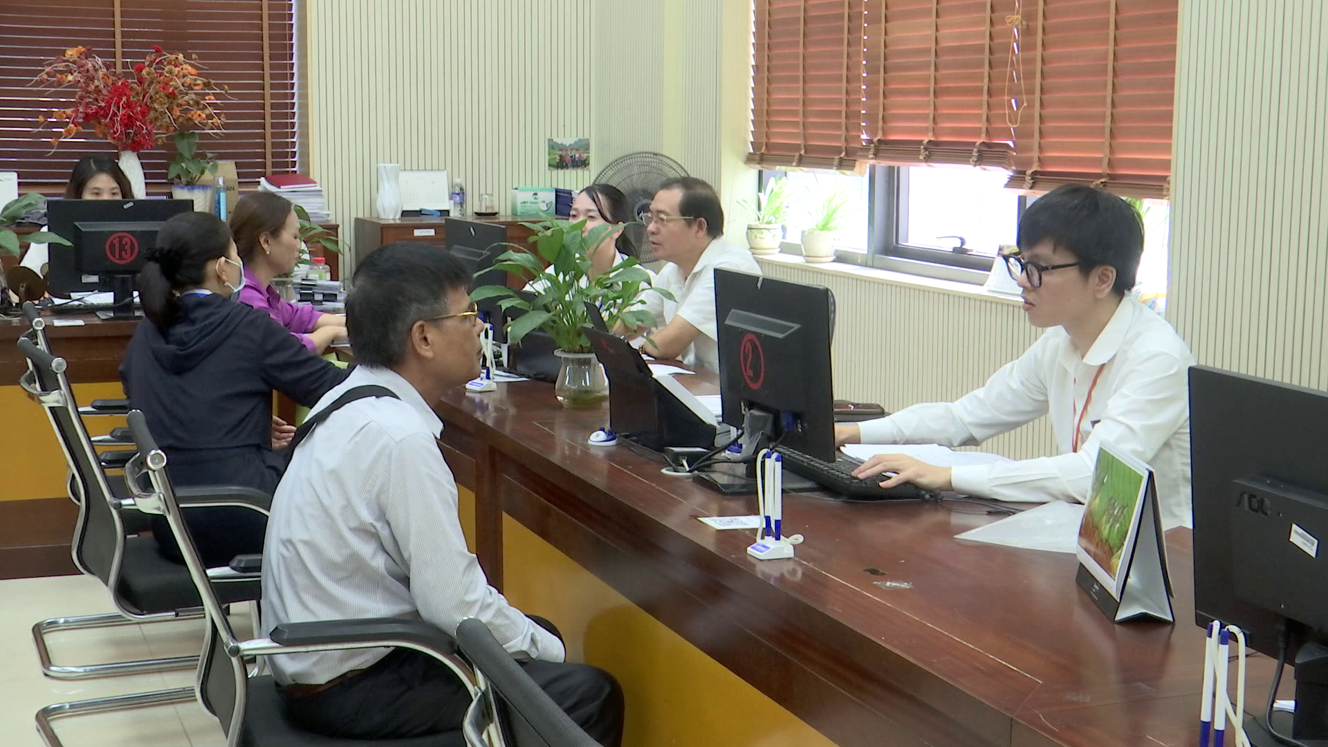 Tỷ lệ hồ sơ giải quyết trực tuyến toàn tỉnh đạt gần 93%
