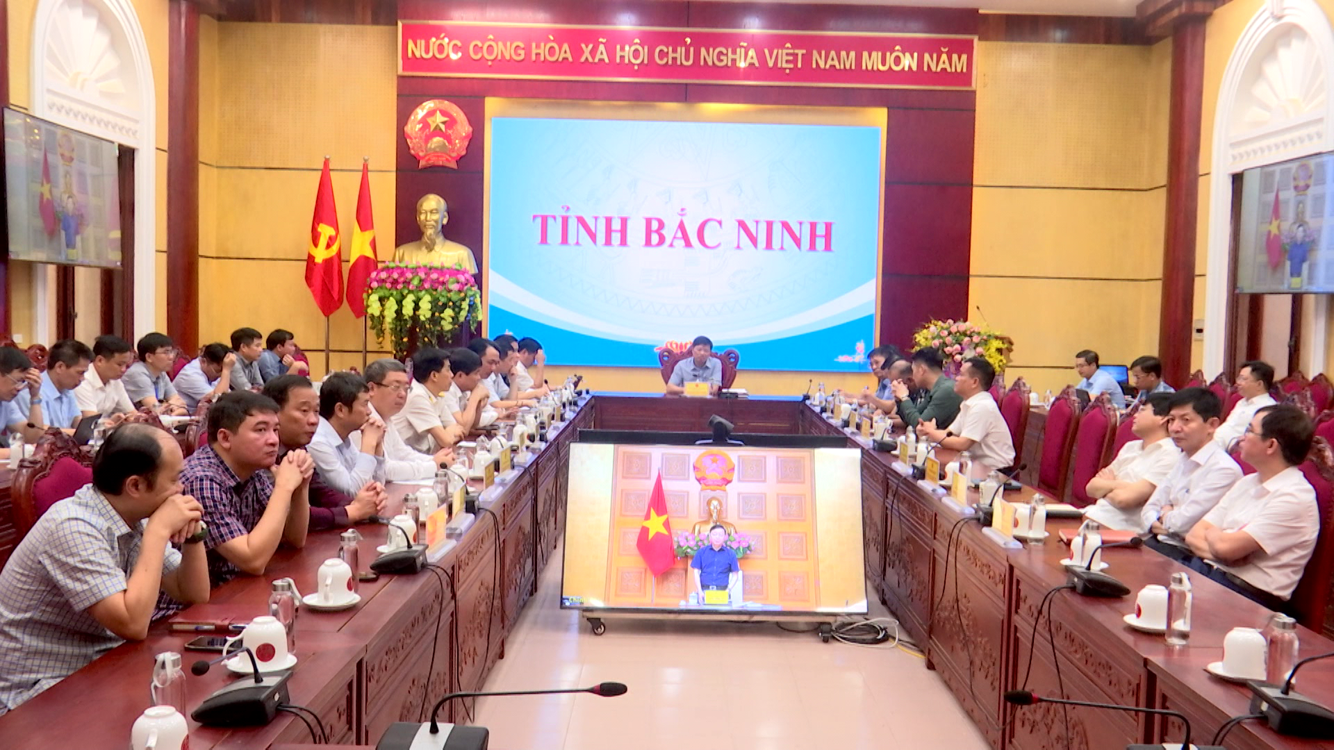 Xây dựng Nghị định quy định về bồi thường, hỗ trợ, tái định cư khi nhà nước thu hồi đất và quy định giá đất          