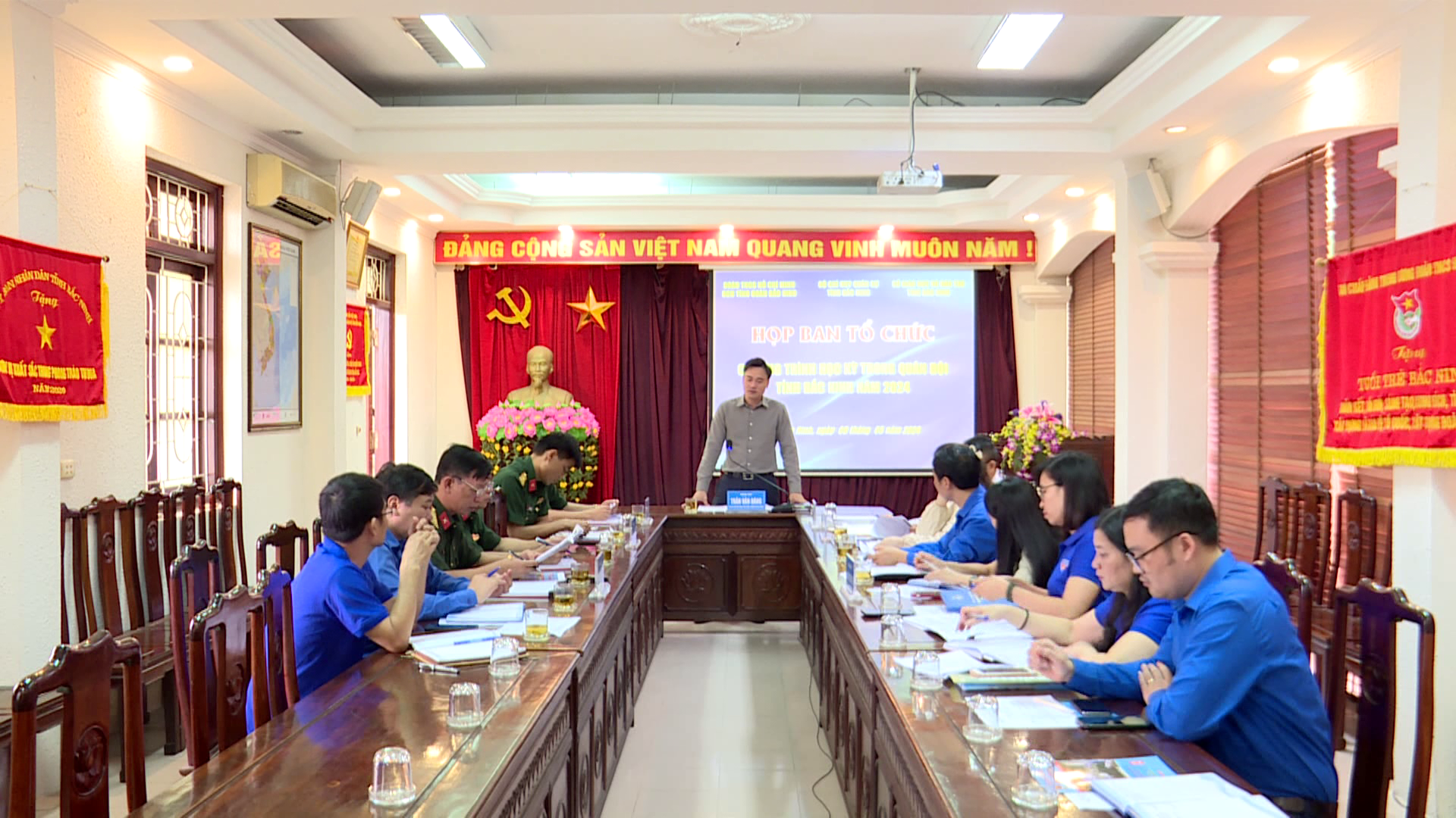 Họp Ban tổ chức Chương trình Học kỳ trong Quân đội