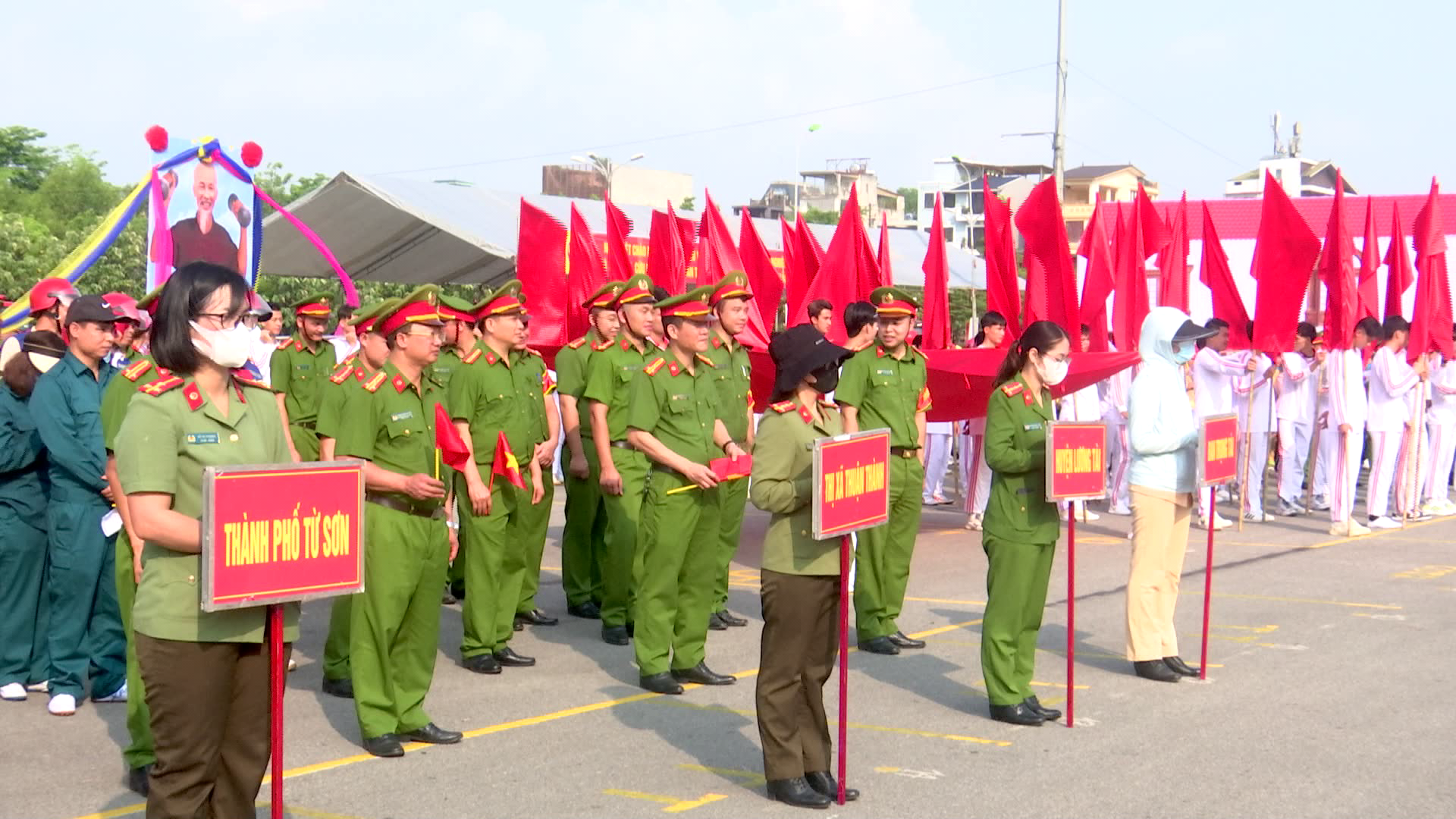 Tổng duyệt Hội thi nghiệp vụ chữa cháy và cứu nạn cứu hộ Tổ liên gia an toàn PCCC tỉnh Bắc Ninh năm 2024