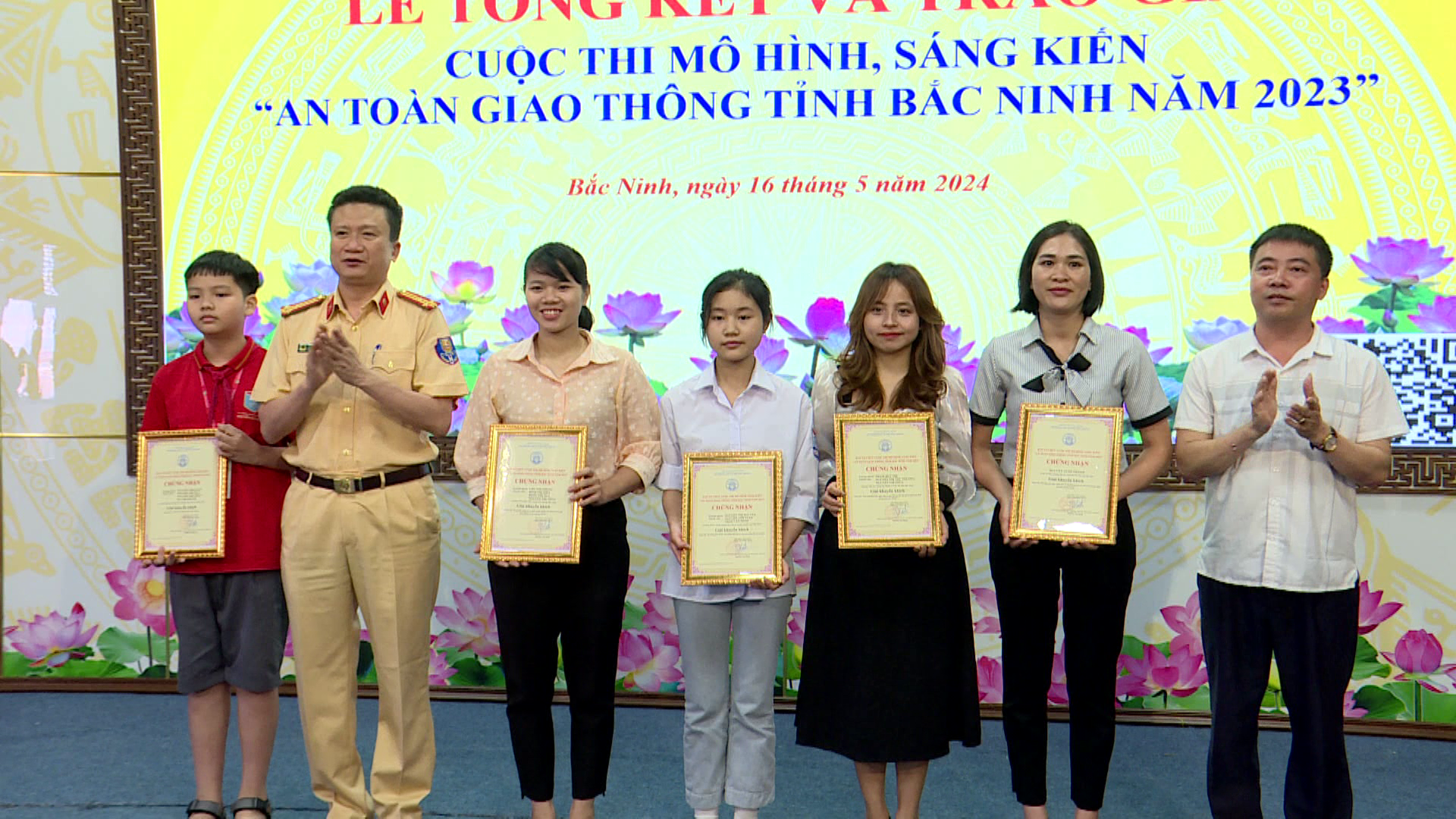 Tổng kết và trao giải Cuộc thi mô hình sáng kiến an toàn giao thông