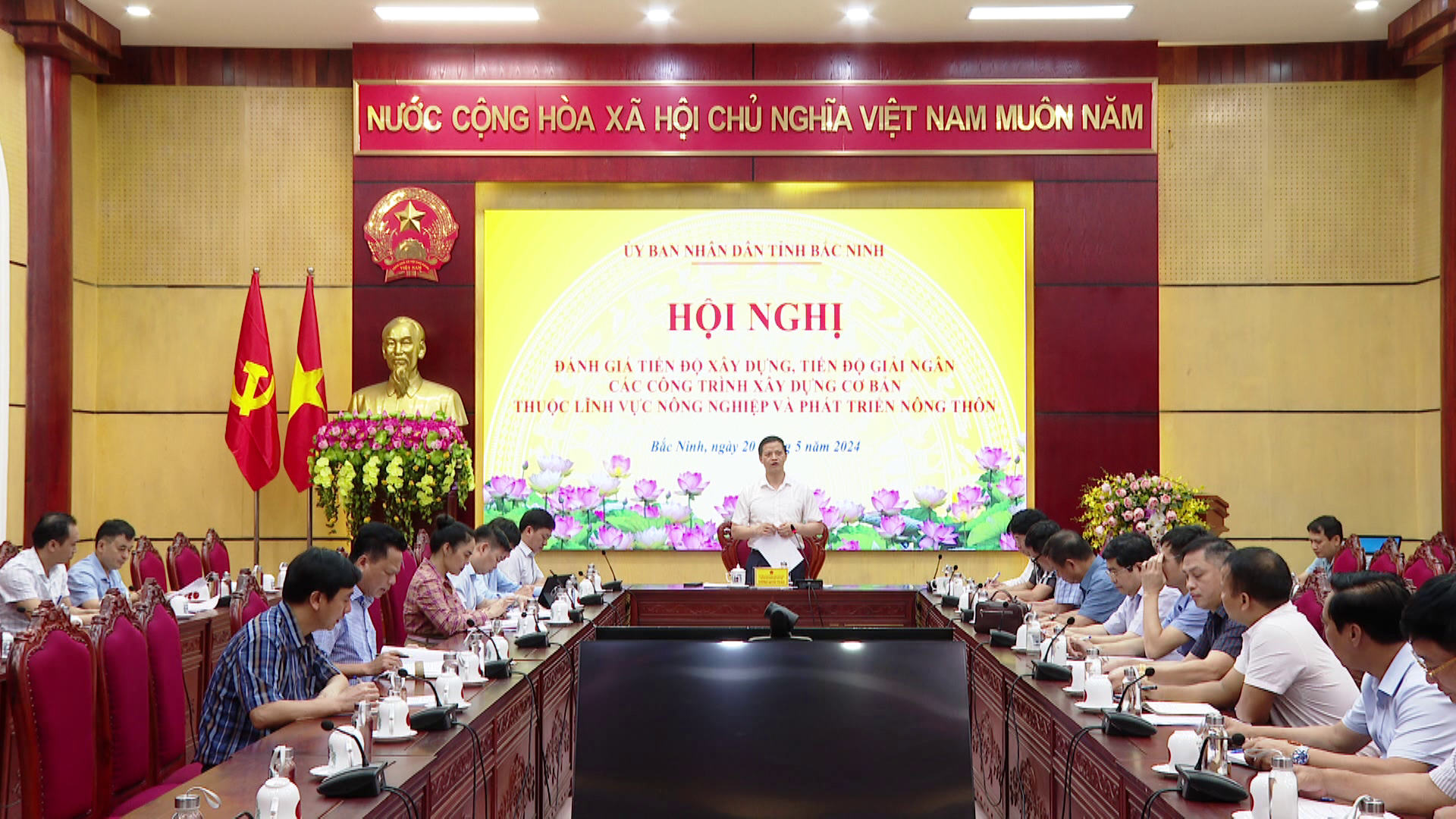 Đánh giá tiến độ xây dựng, giải ngân các công trình xây dựng cơ bản thuộc lĩnh vực nông nghiệp và Phát triển nông thôn
