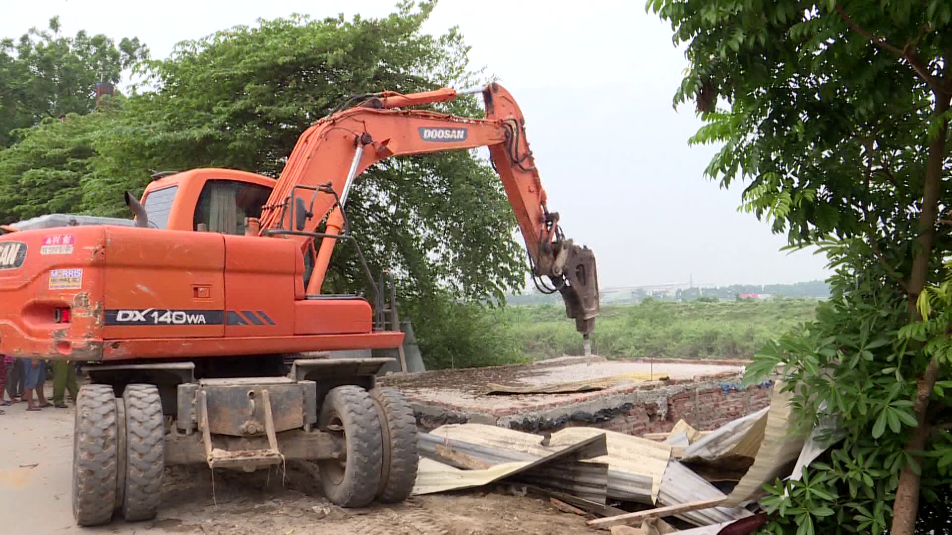 Tăng cường xử lý vi phạm về đê điều và công trình thủy lợi