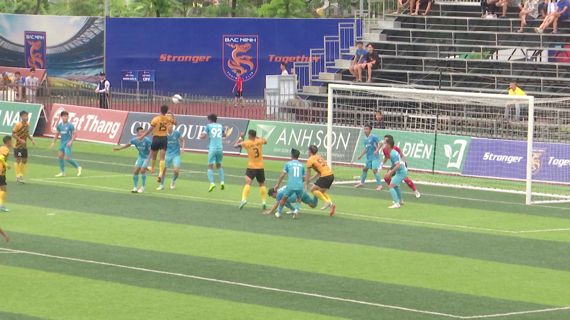 Bắc Ninh FC chiến thắng SHB Đà Nẵng