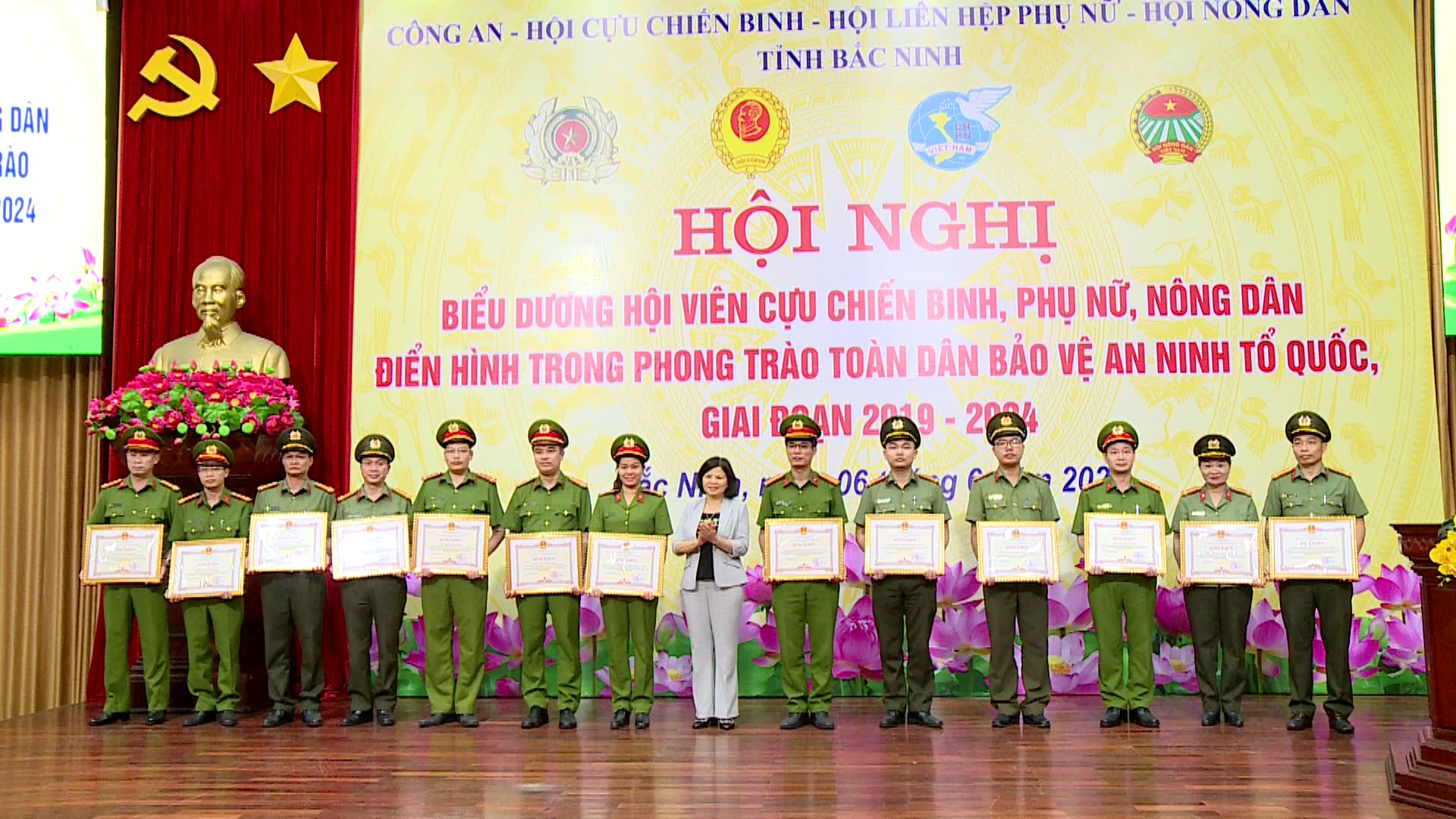 Biểu dương hội viên Cựu chiến binh, Phụ nữ, Nông dân điển hình  trong phong trào “Toàn dân bảo vệ an ninh Tổ quốc” giai đoạn 2019-2024