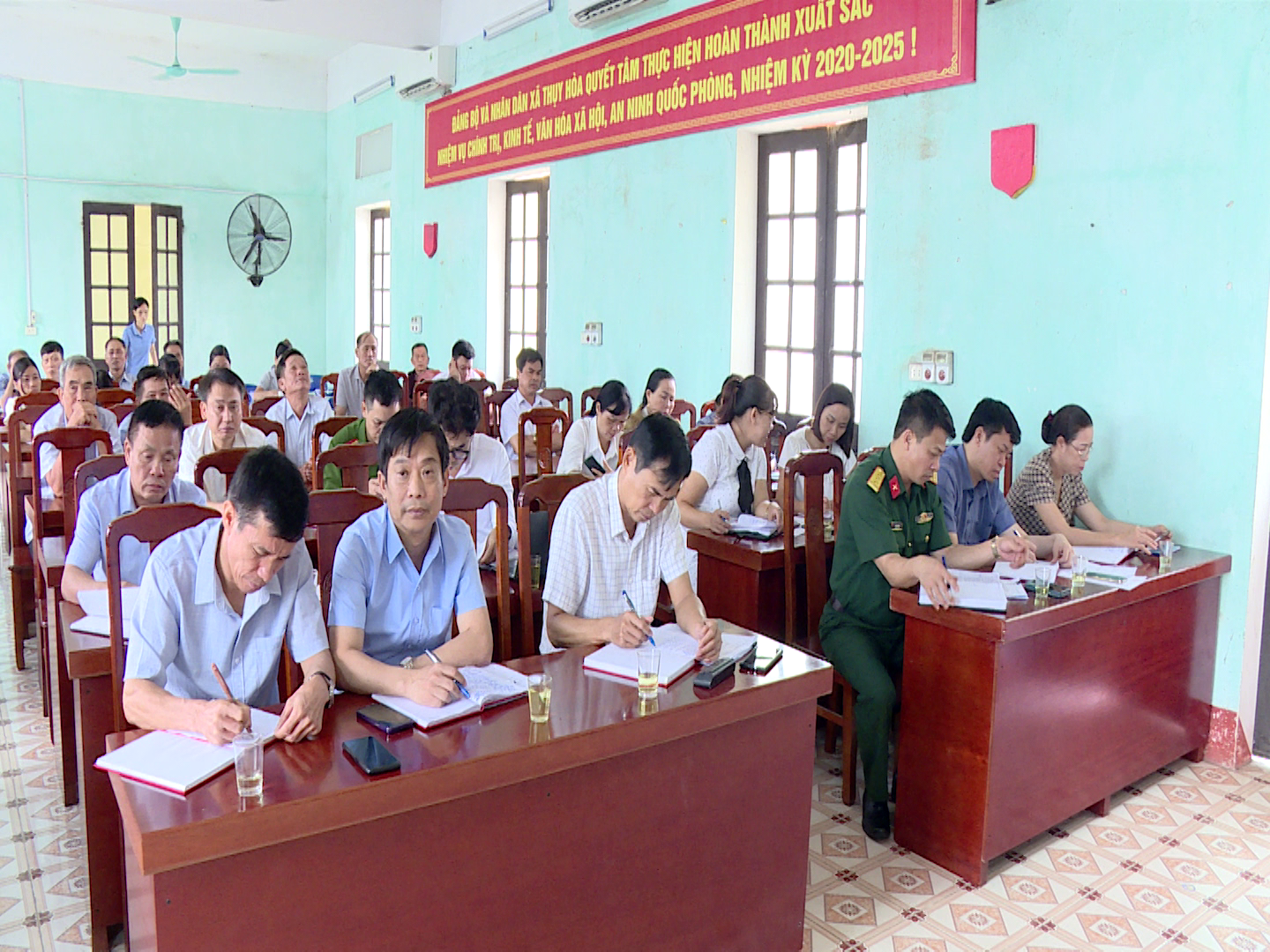 Phó Chủ tịch HĐND tỉnh Nguyễn Anh Tuấn tiếp xúc cử tri xã Thụy Hòa