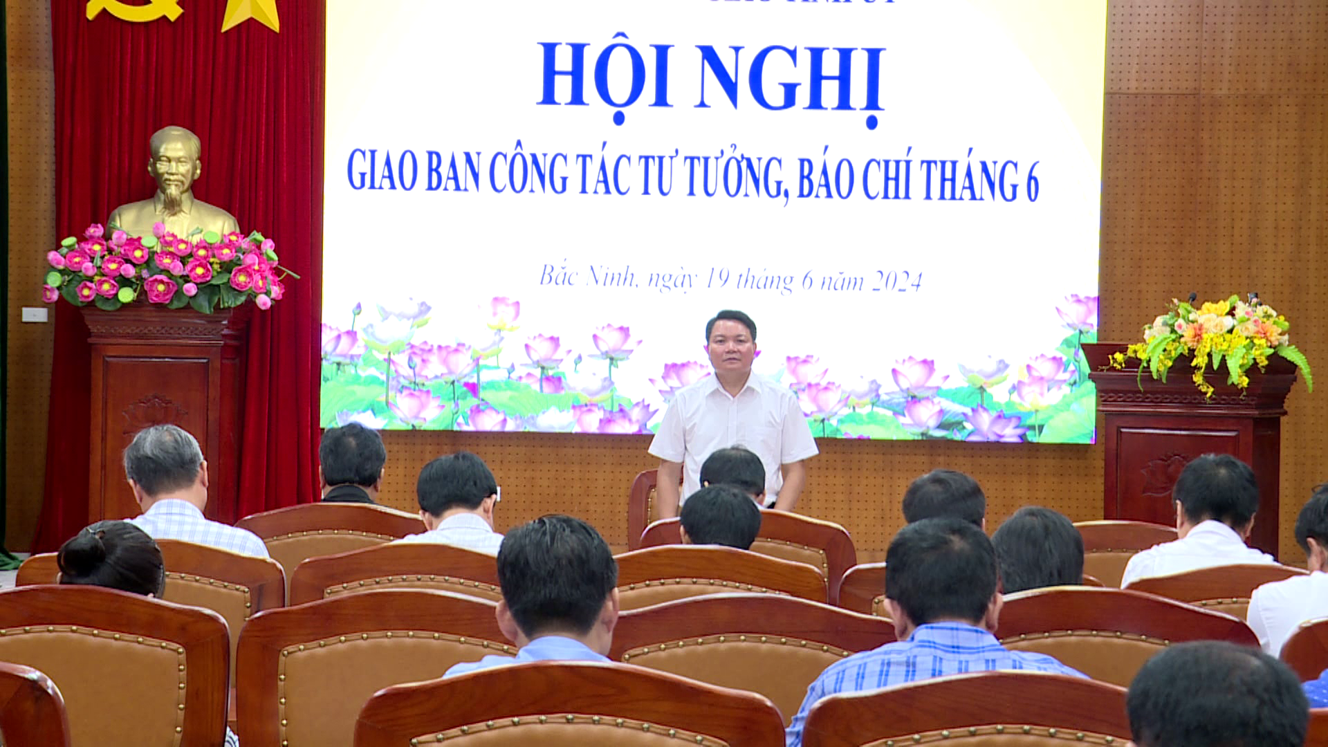 Giao ban công tác tư tưởng báo chí tháng 6