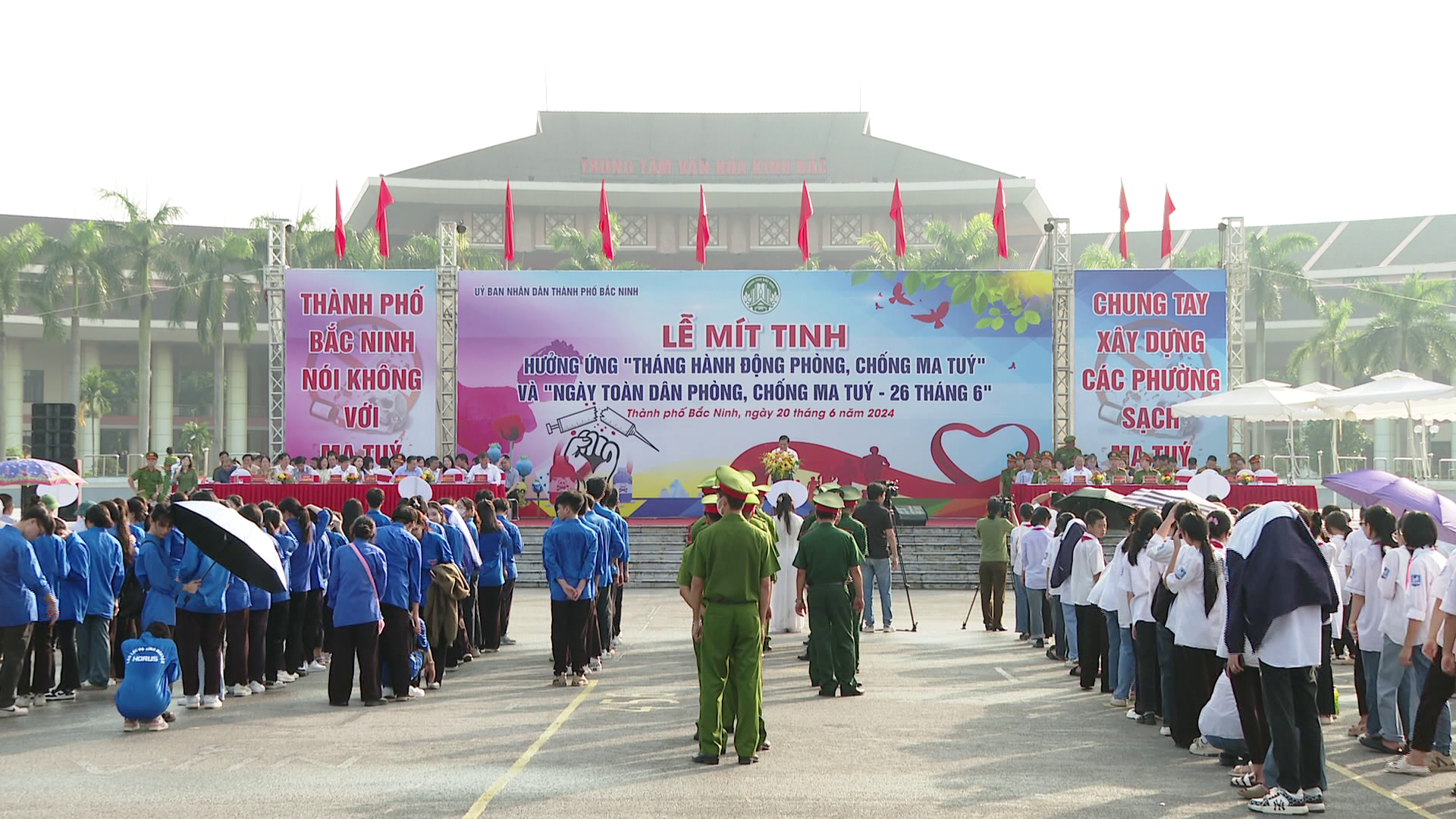 Mít tinh hưởng ứng Tháng hành động phòng, chống ma túy