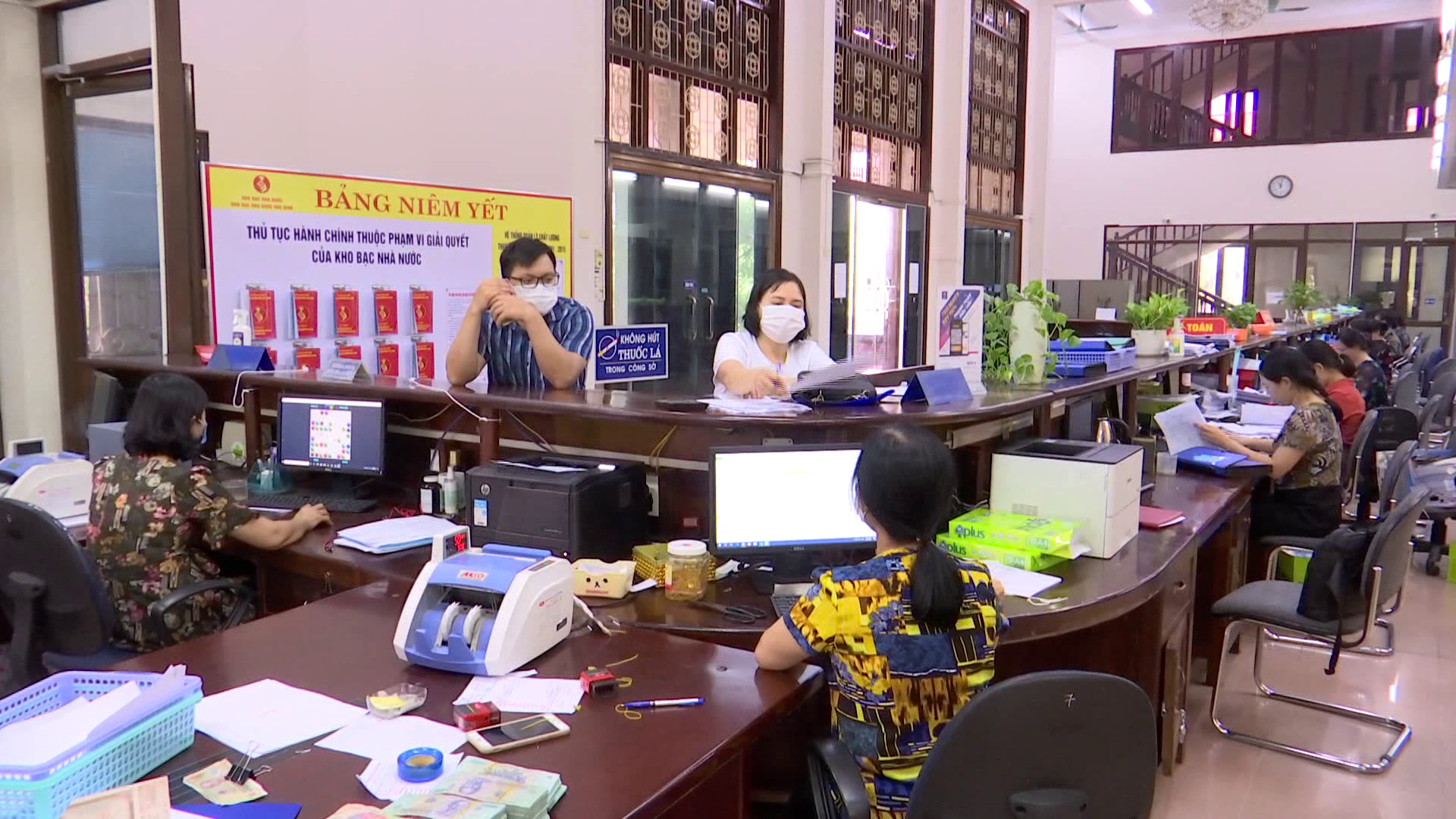 Ngành Kho bạc tăng cường phối hợp với ngân hàng trong kiểm soát  thu ngân sách