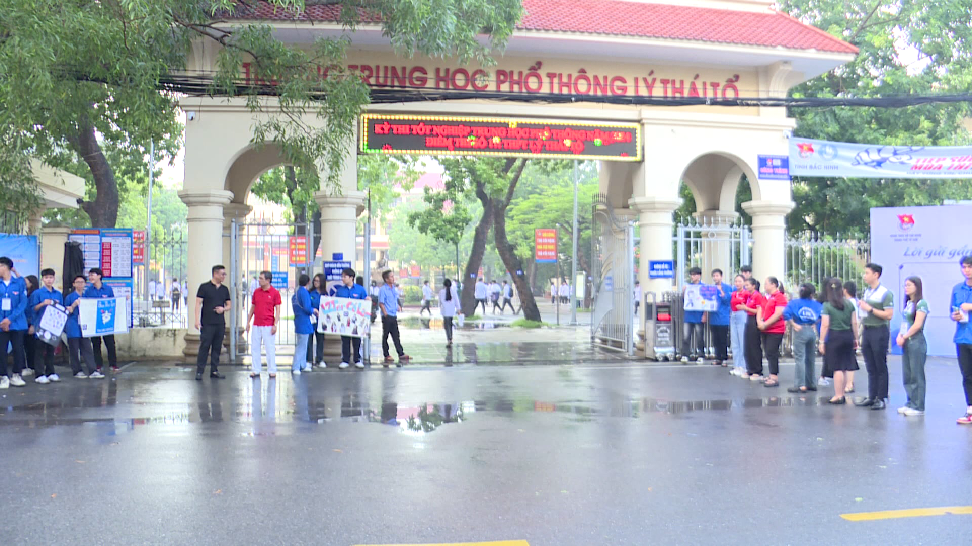 Xuất quân Chương trình tiếp sức mùa thi năm 2024
