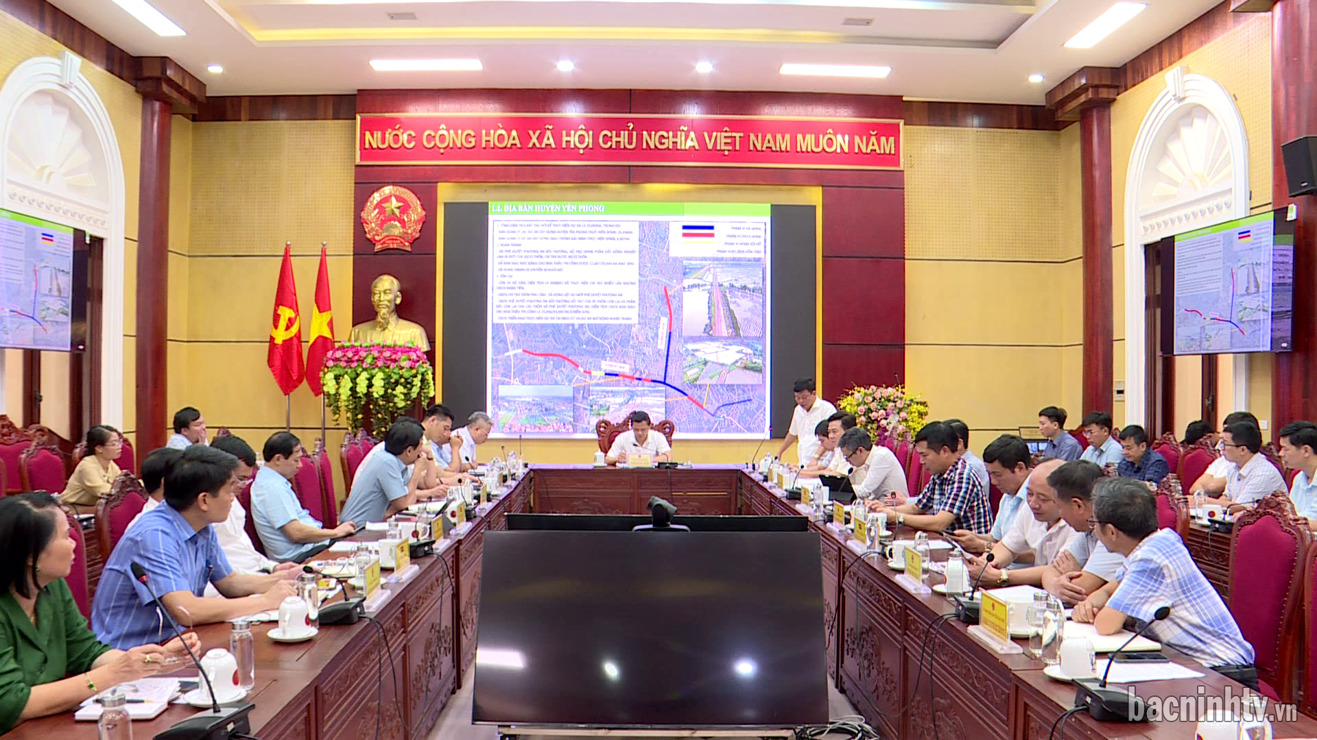 UBND tỉnh đánh giá tiến độ thực hiện một số dự án hạ tầng giao thông trọng điểm